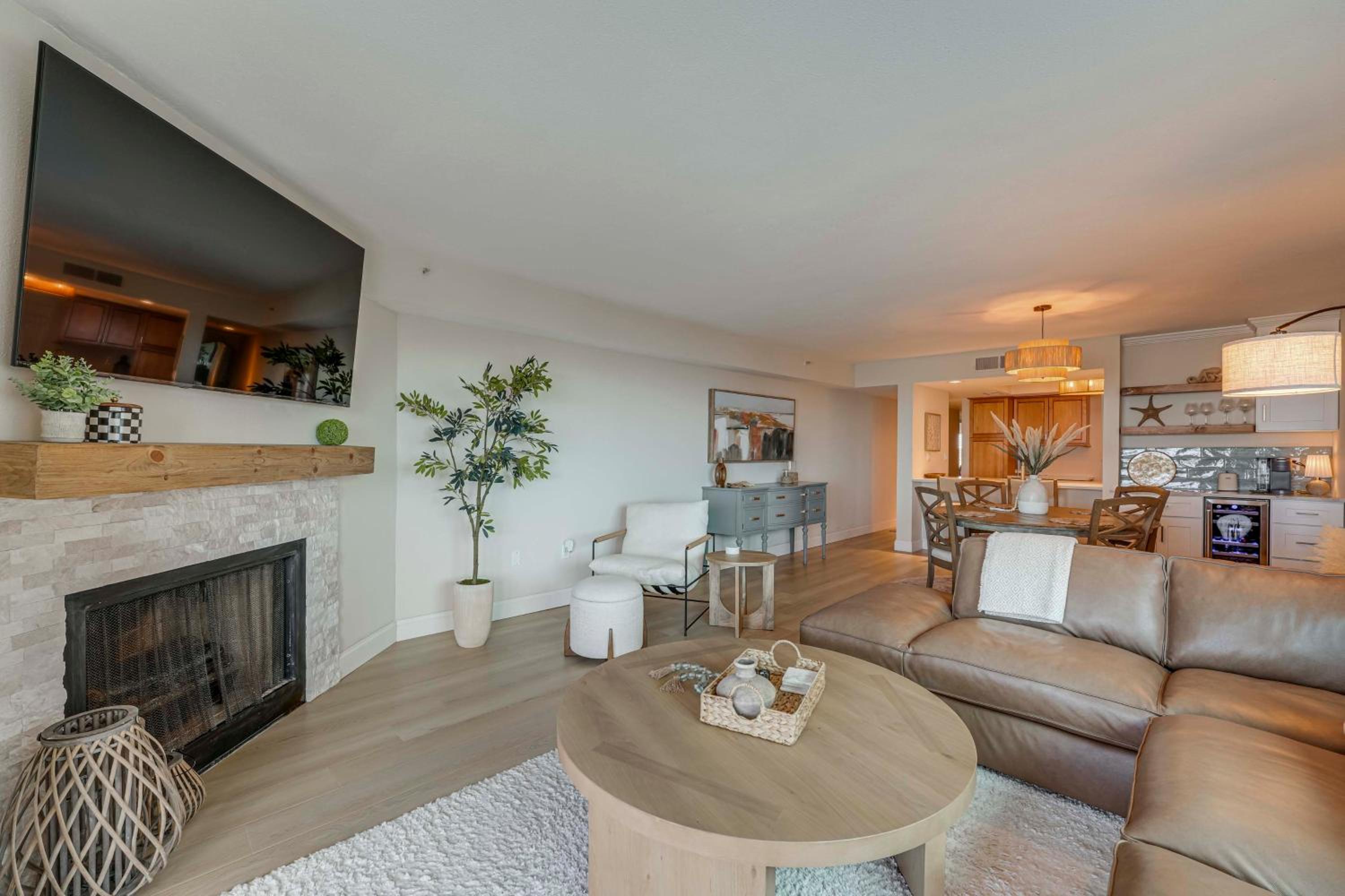 Gulf Views, Steps to Beach Redington Shores Condo