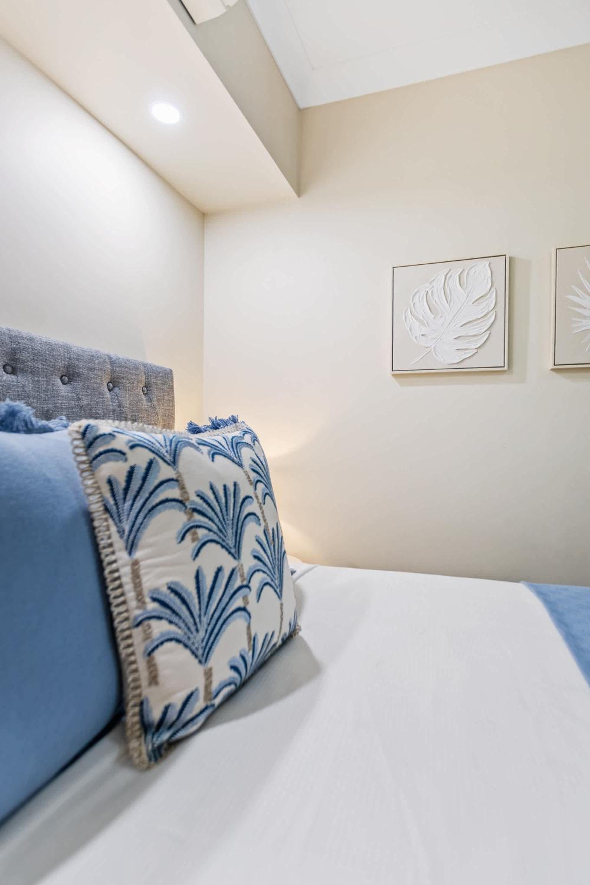 Cairns 2BR Palms Stay Top Floor & Pool View