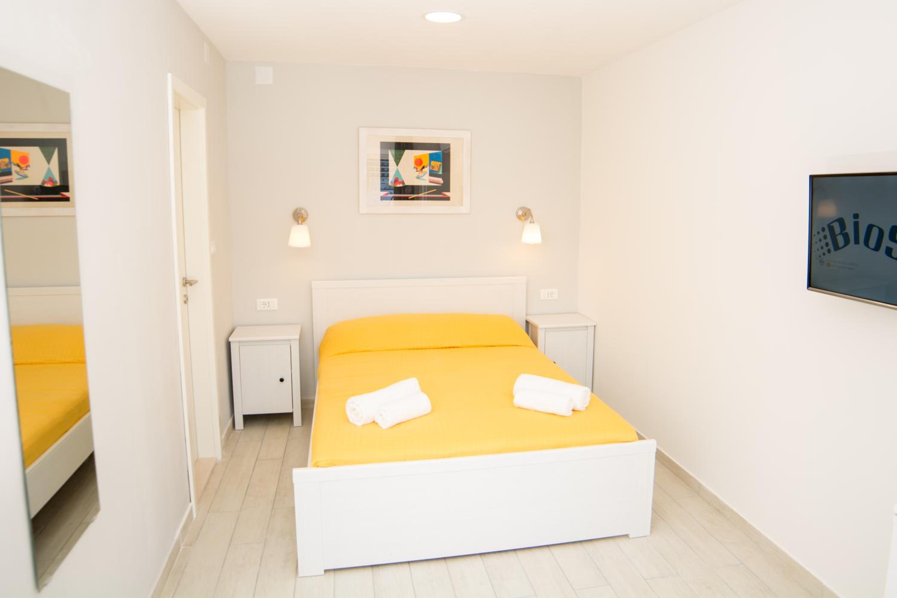Zara Apartments