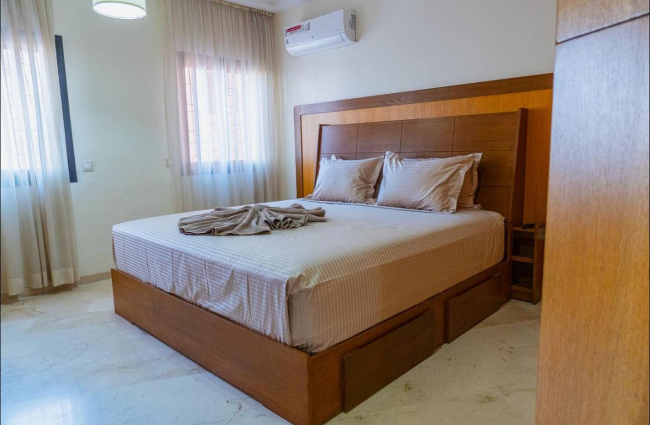 Gueliz BEST Residence Nour!! 3 Bedrooms Large Modern Apartment, walking distance to train station and everything