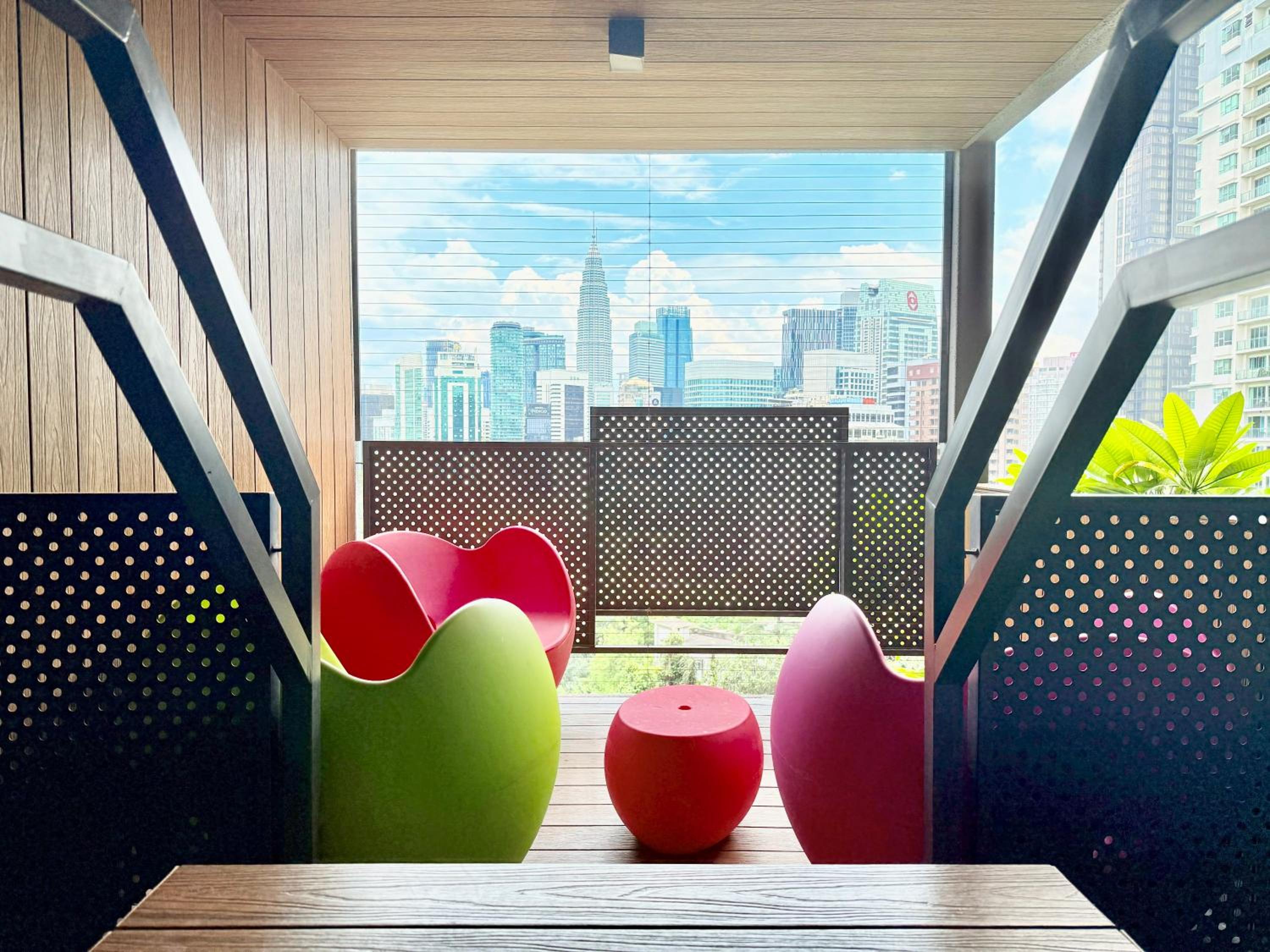 Ceylonz Suites KLCC by Purple Orchid