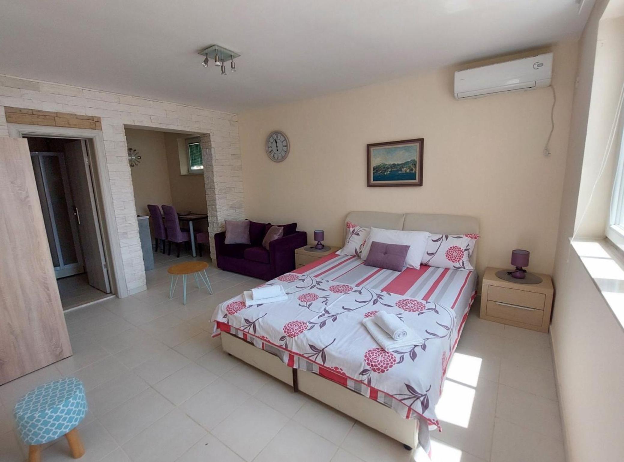 Villa Apartments Kumbor President