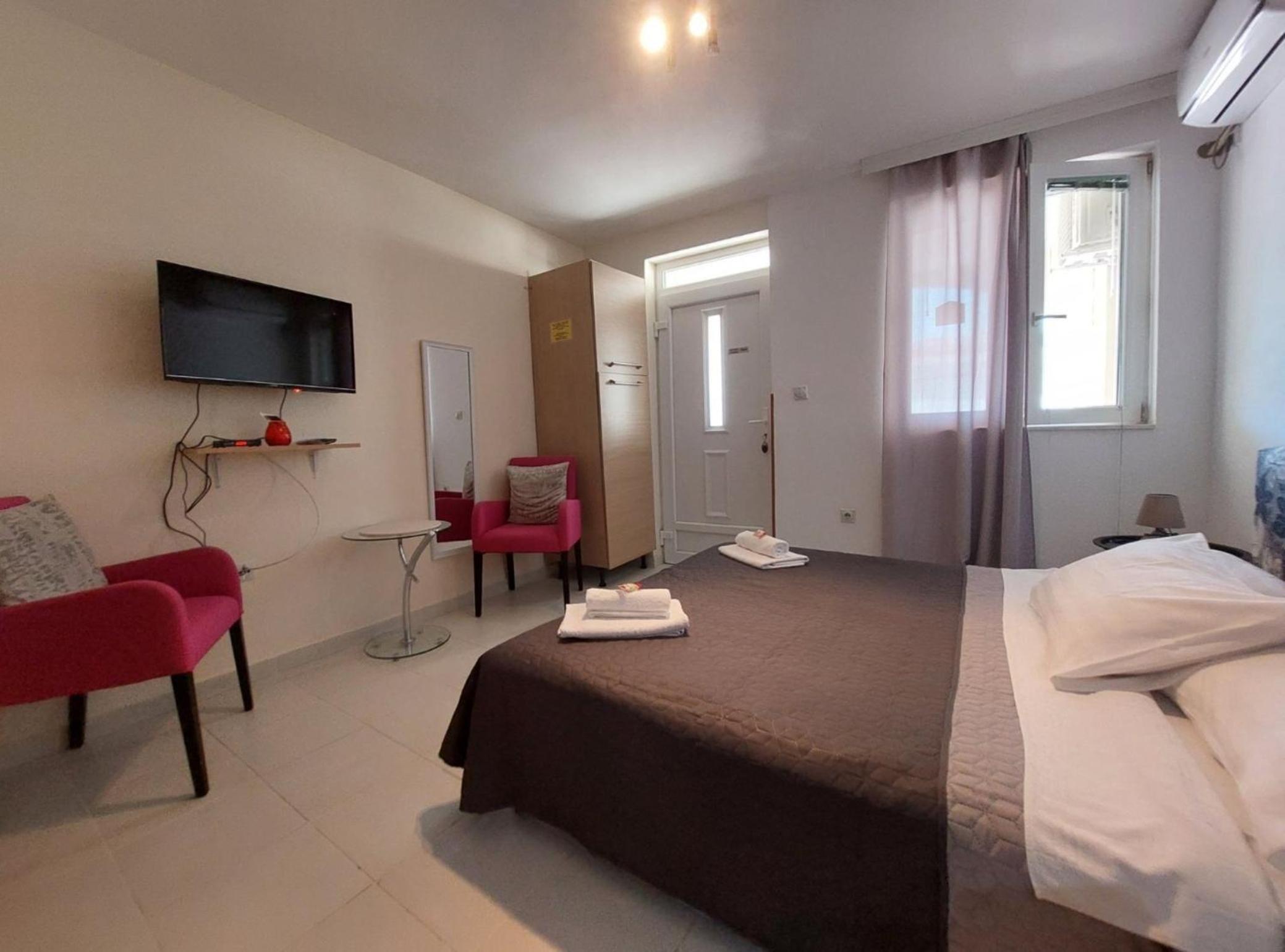 Villa Apartments Kumbor President