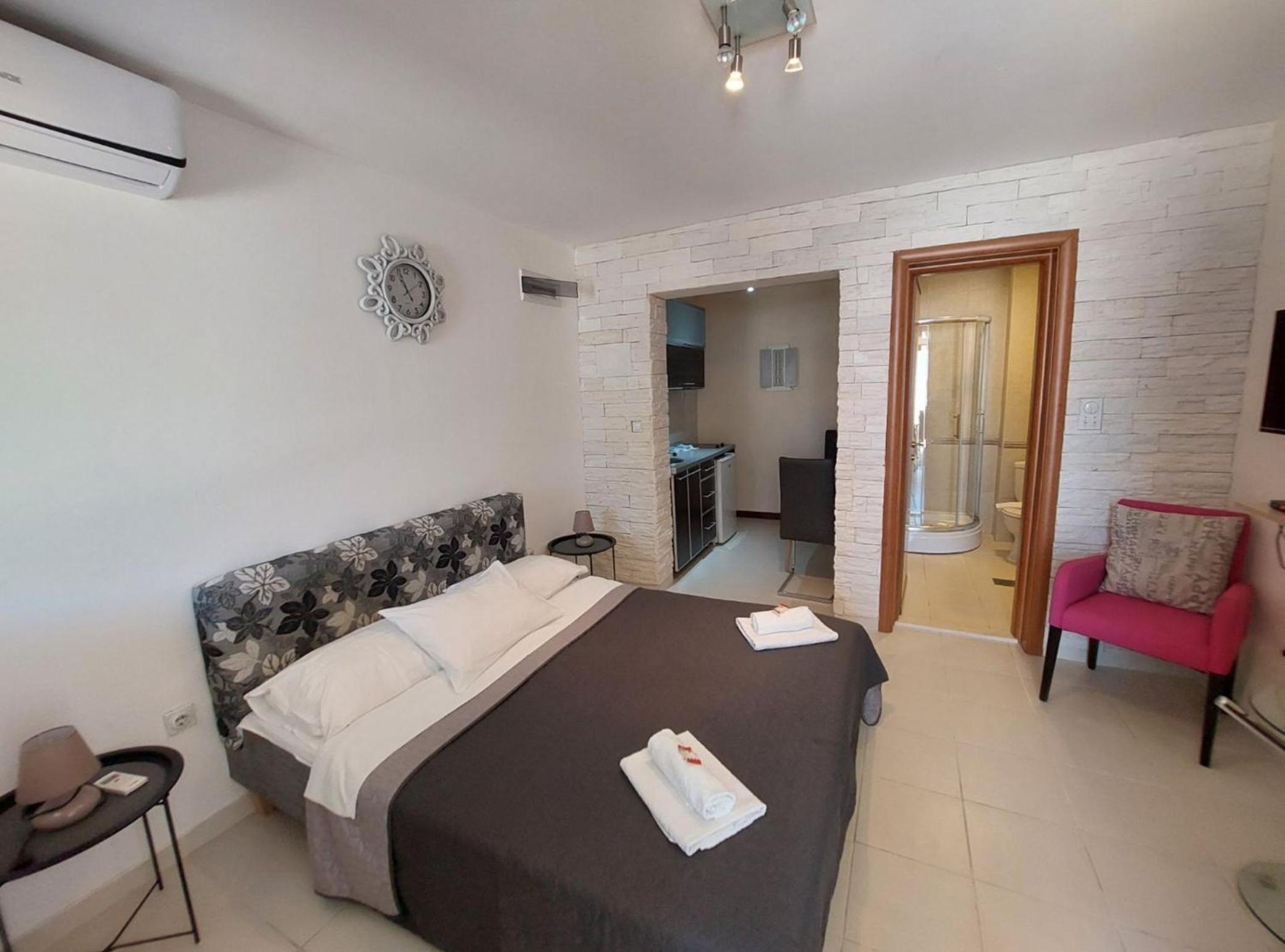 Villa Apartments Kumbor President