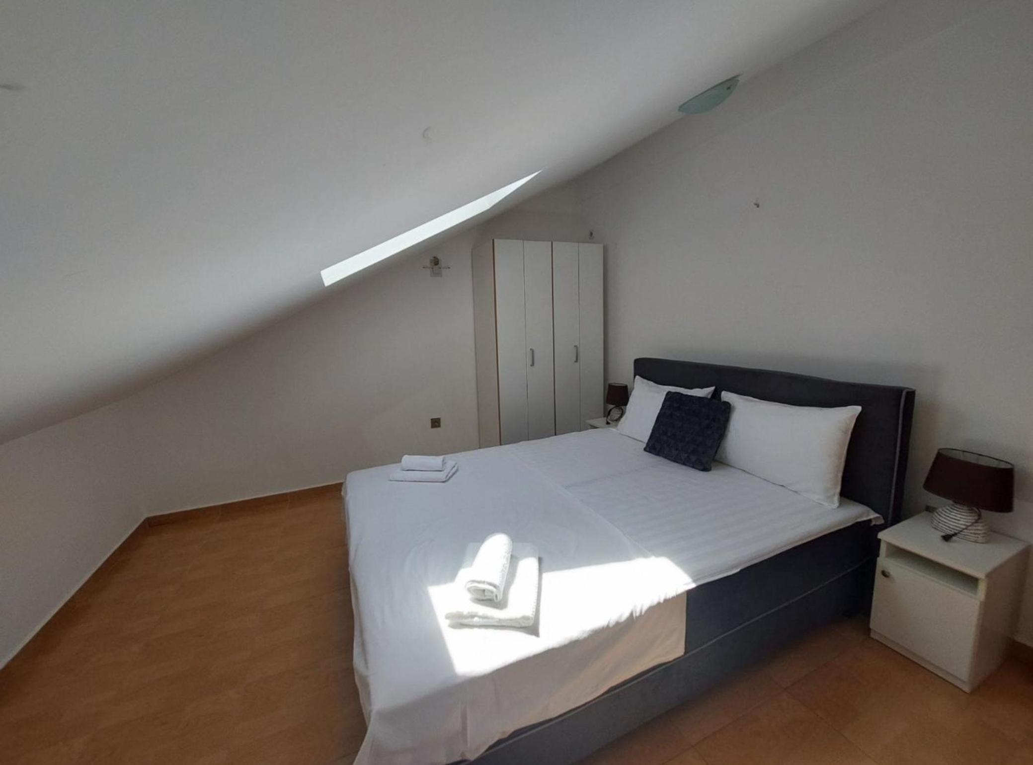 Villa Apartments Kumbor President