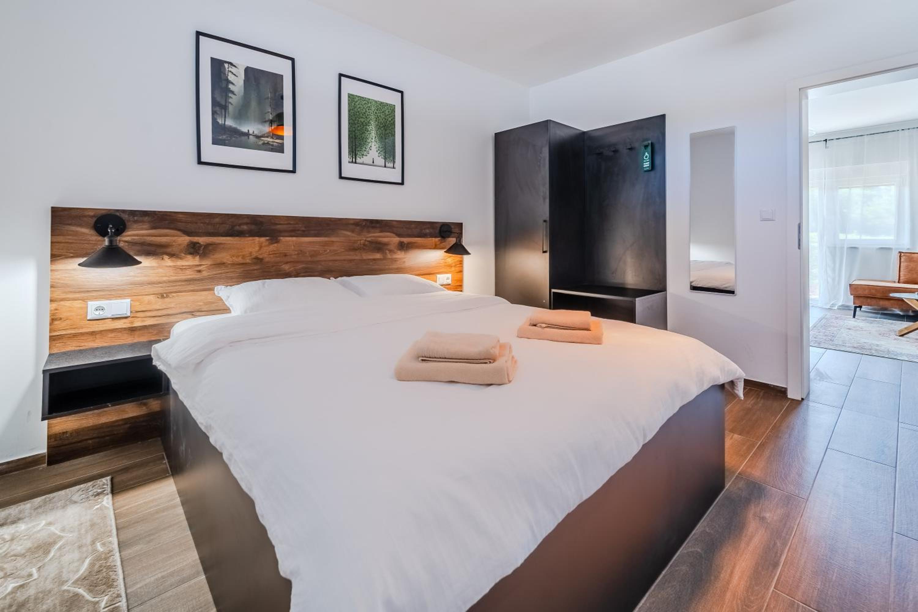 Plitvice Lakes Apartments & Rooms