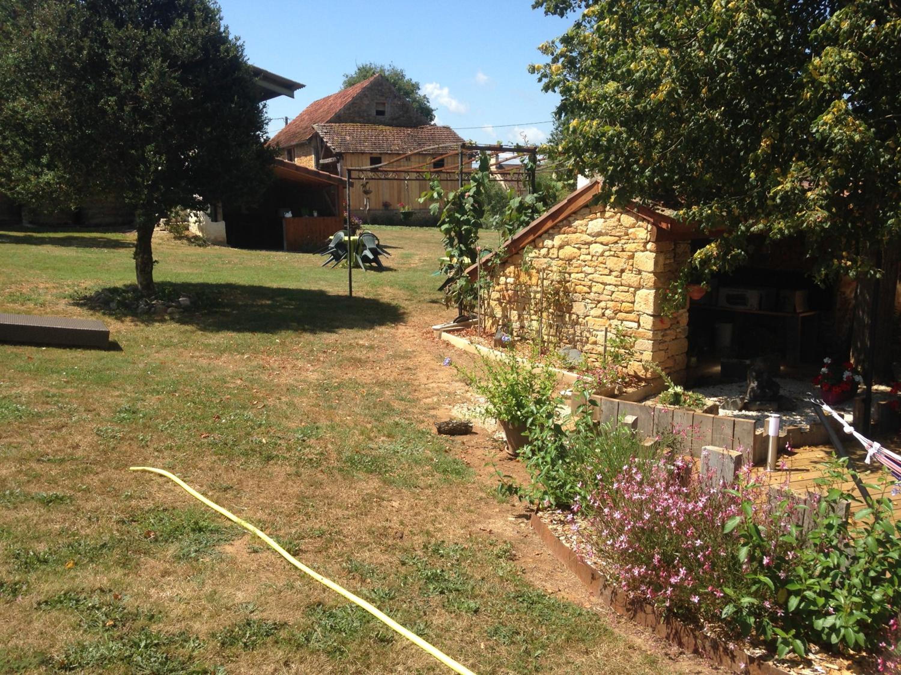 Photo 10