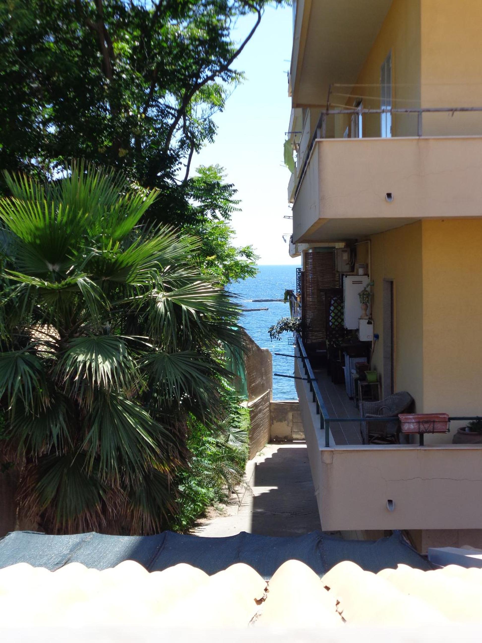 Pepe's apartment view 5