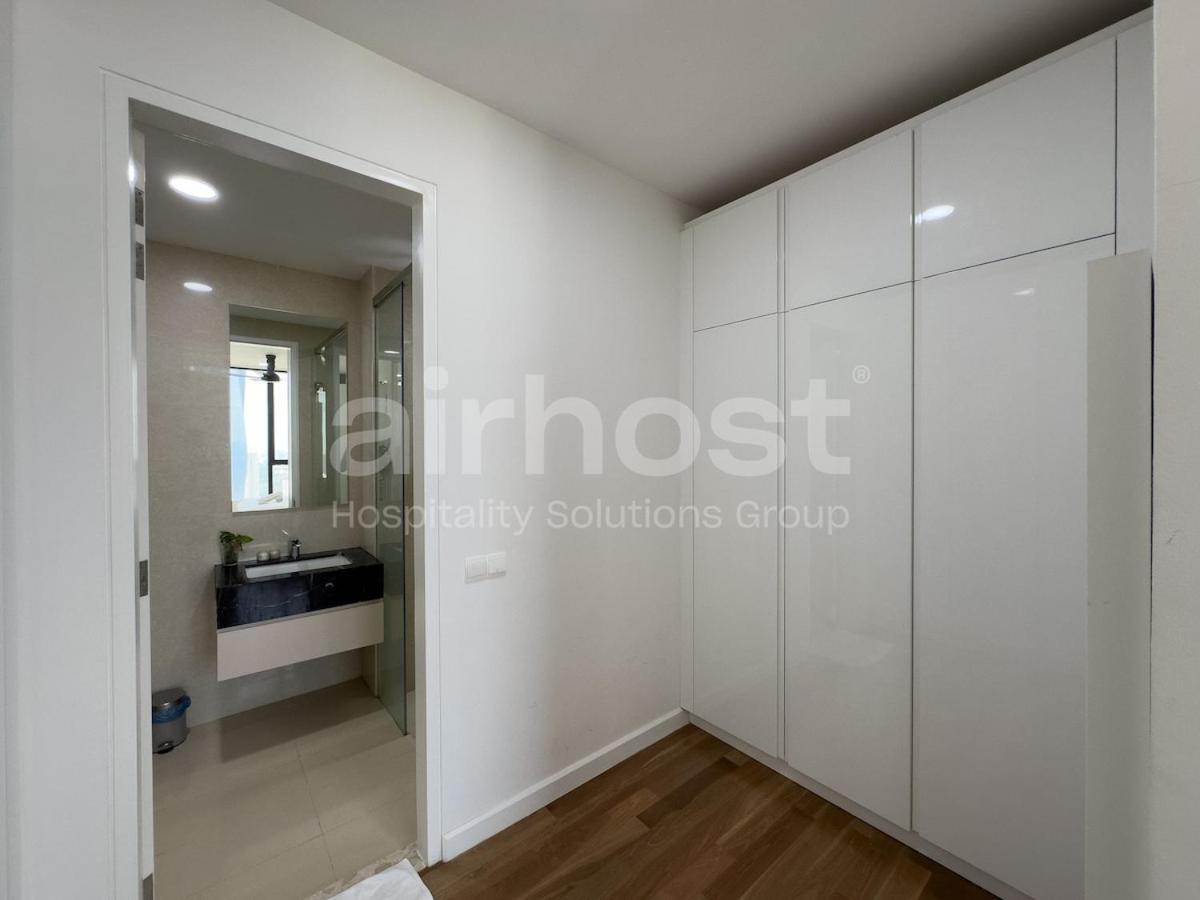 Pavilion Ceylon Hill Bukit Bintang by Airhost