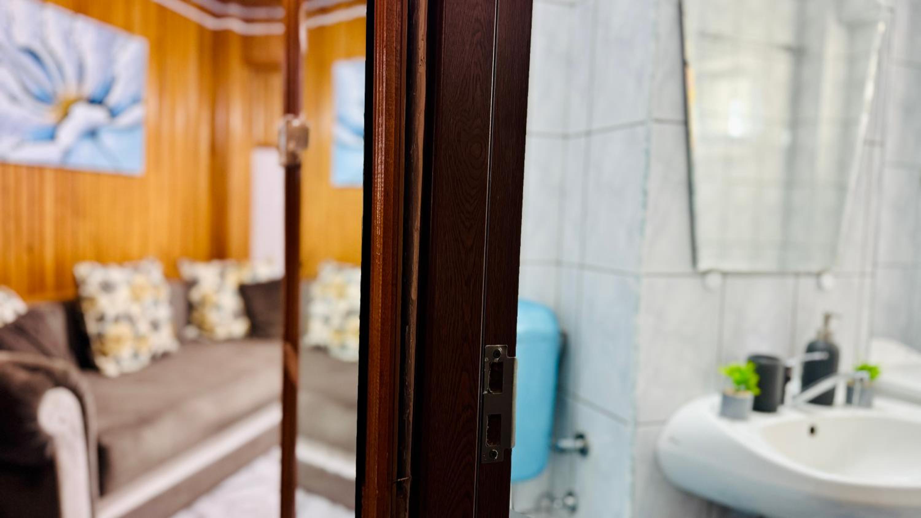 SHoliday 1 Bedroom Balcony &Free Parking