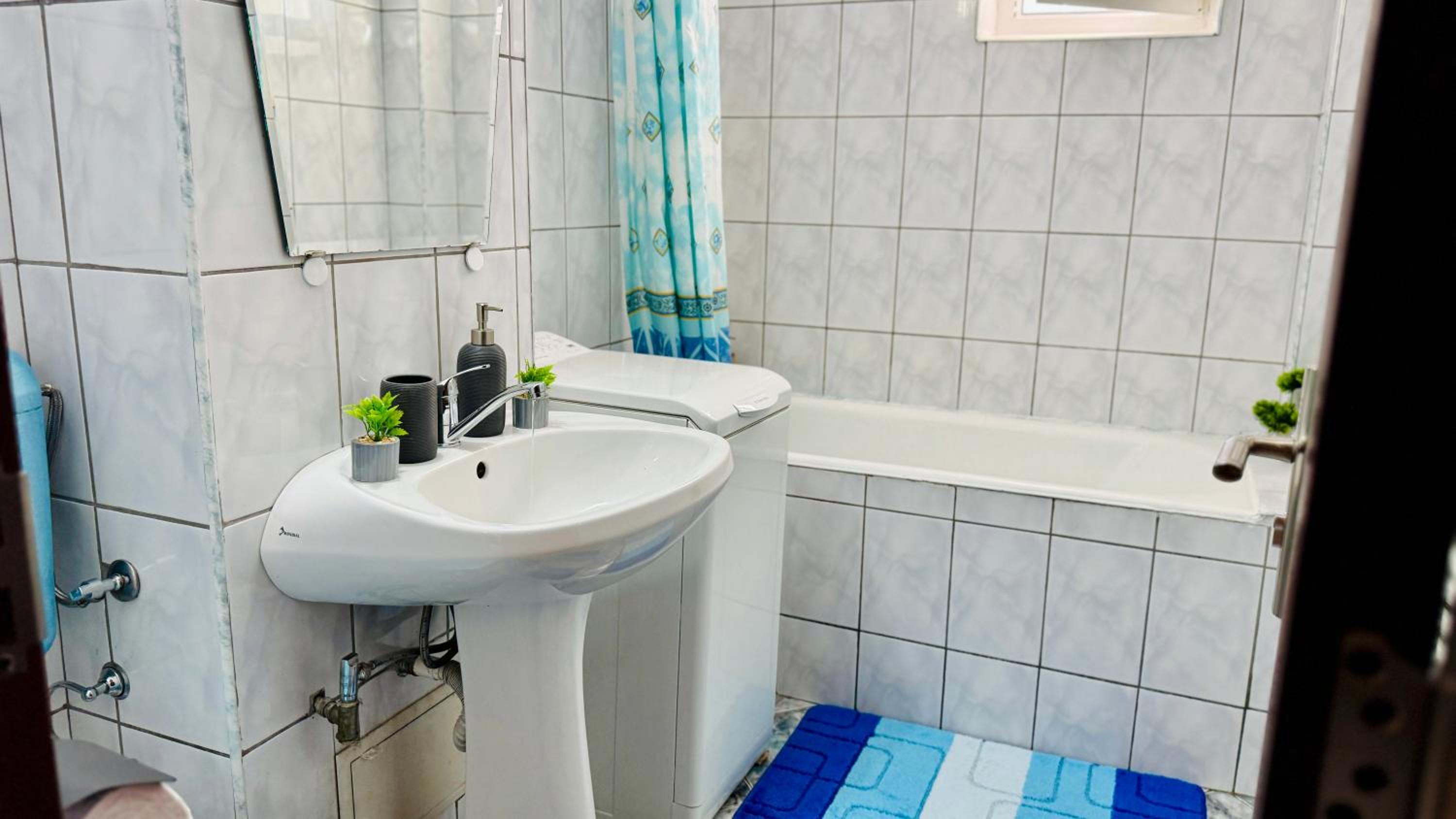 SHoliday 1 Bedroom Balcony &Free Parking