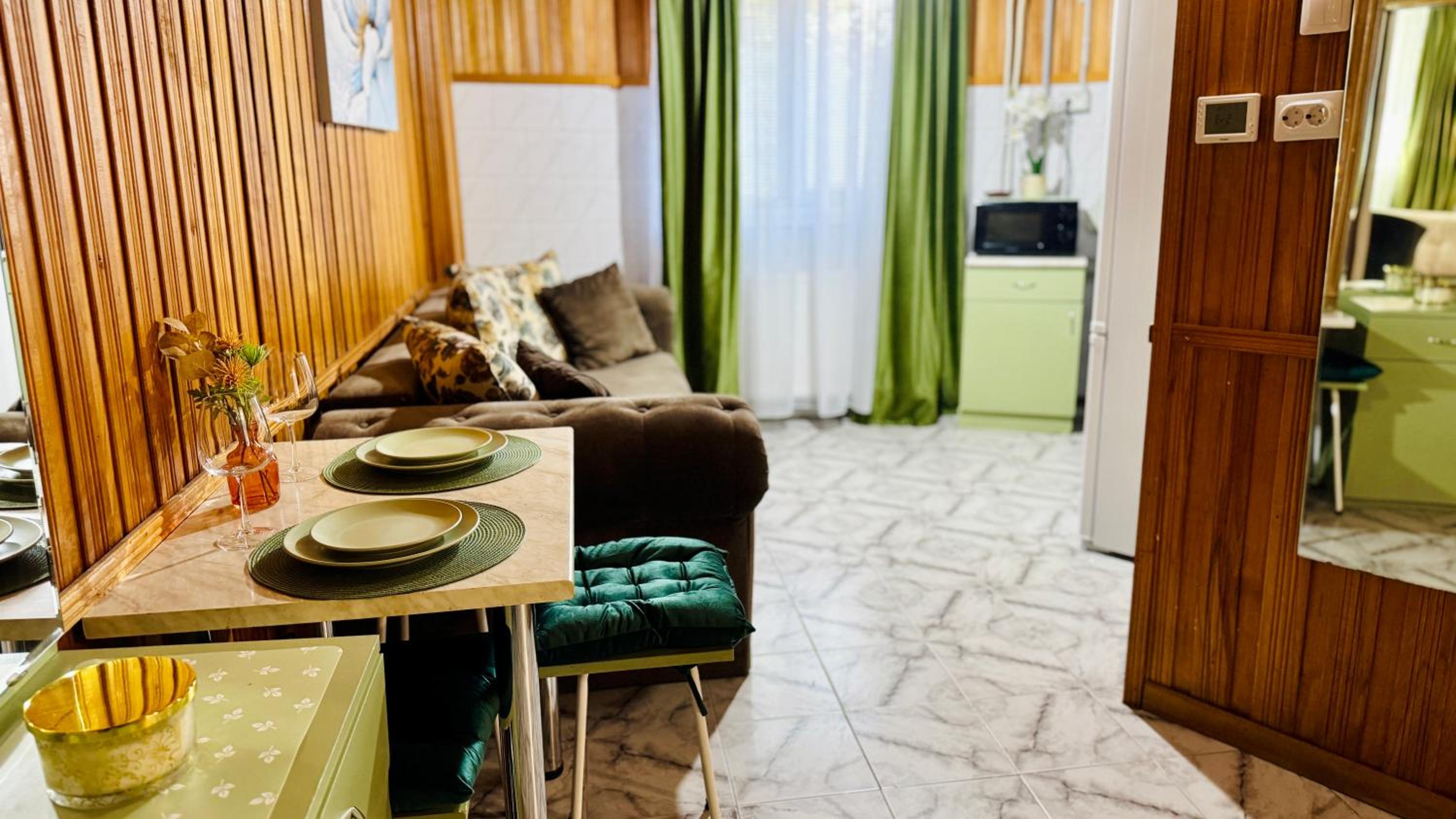 SHoliday 1 Bedroom Balcony &Free Parking