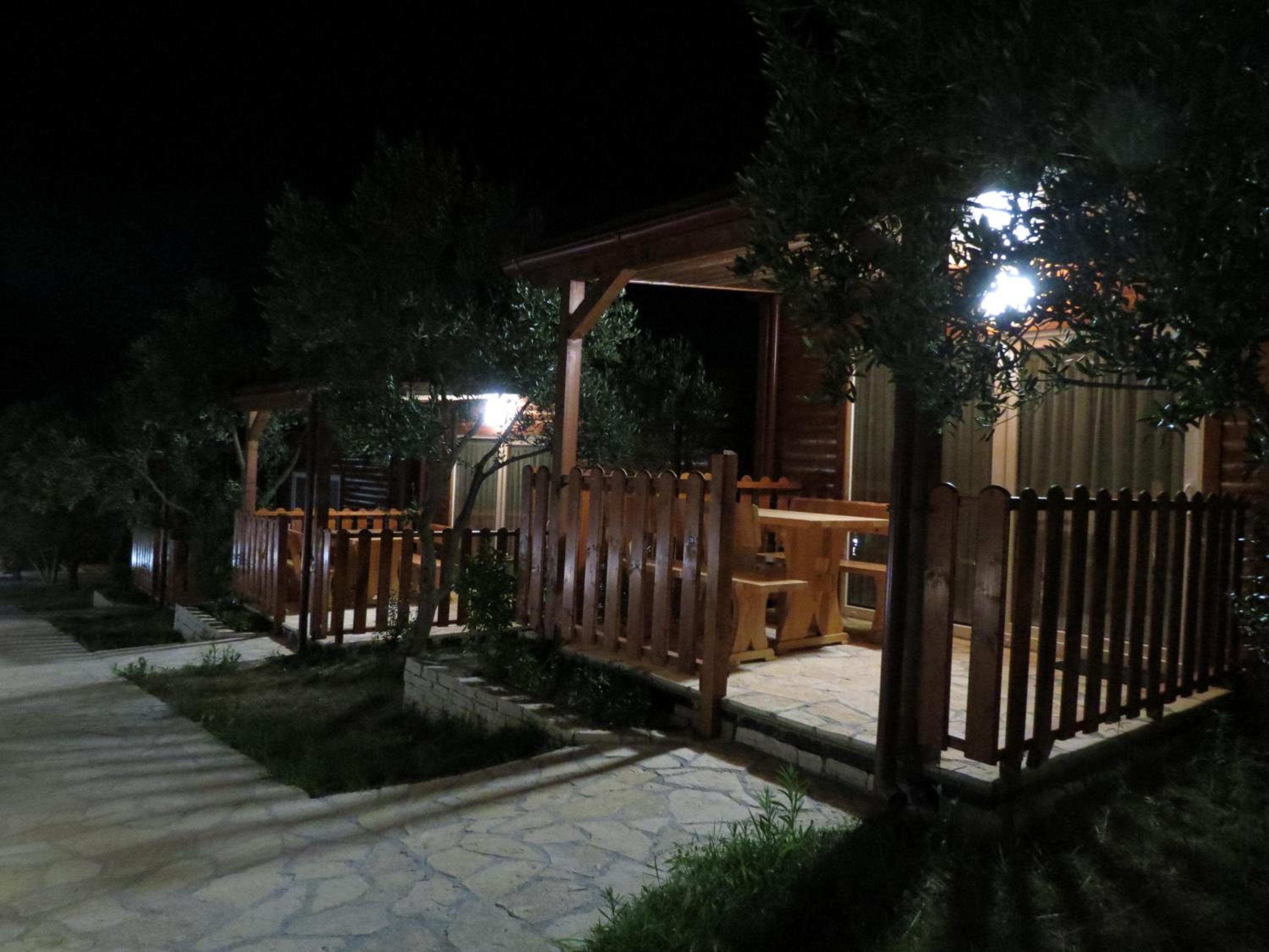 Photo 32