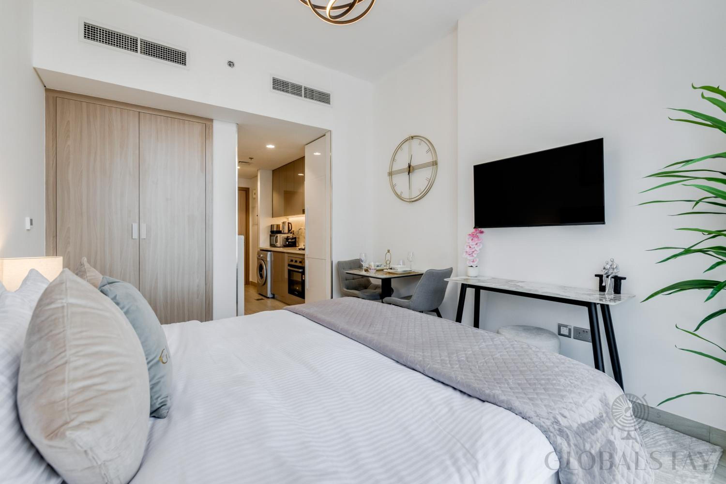 GLOBALSTAY Azizi Riviera 45