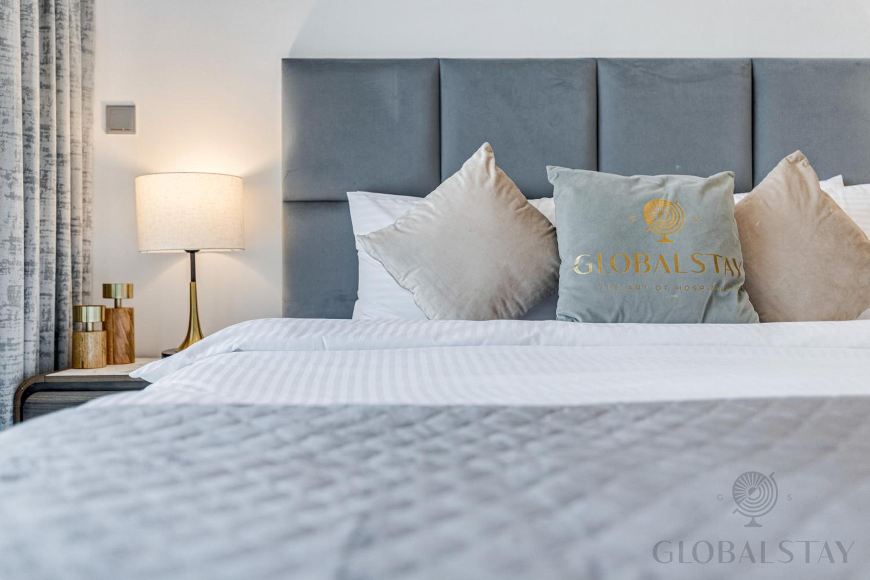 GLOBALSTAY Azizi Riviera 45