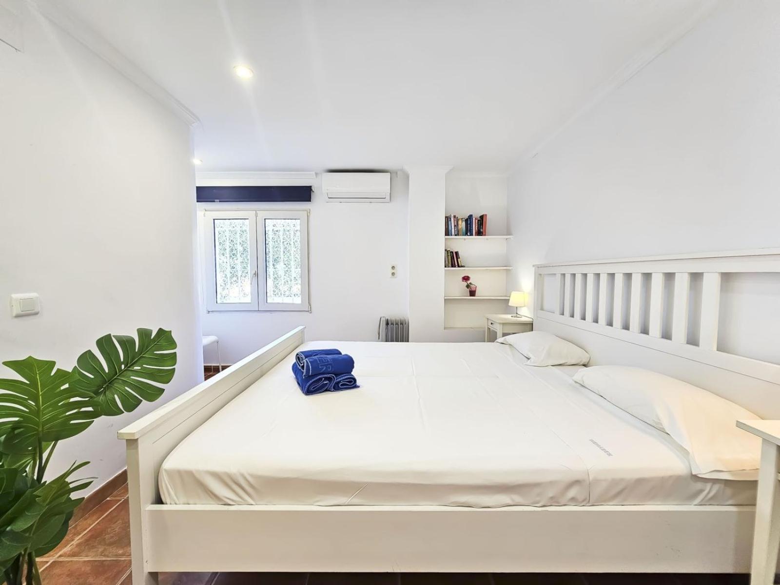 Stella Maris Nerja Beachfront Apartment, Sea View