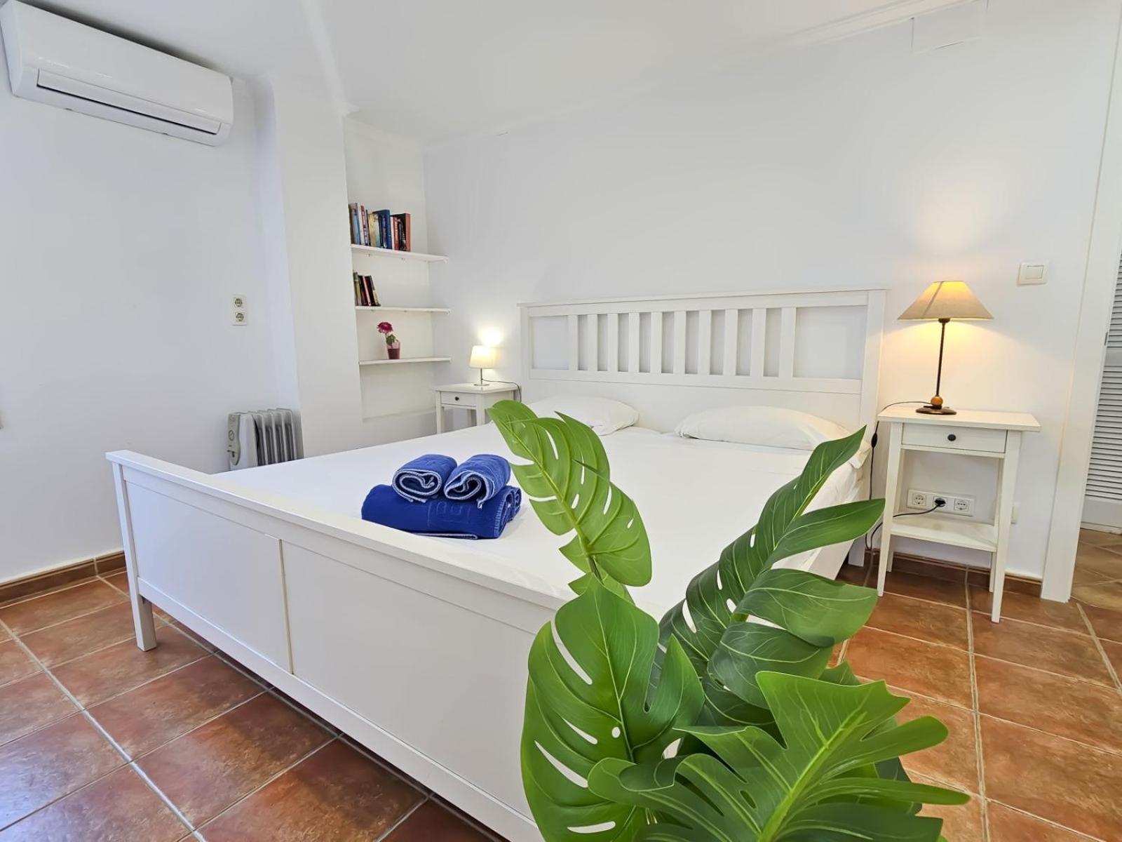 Stella Maris Nerja Beachfront Apartment, Sea View