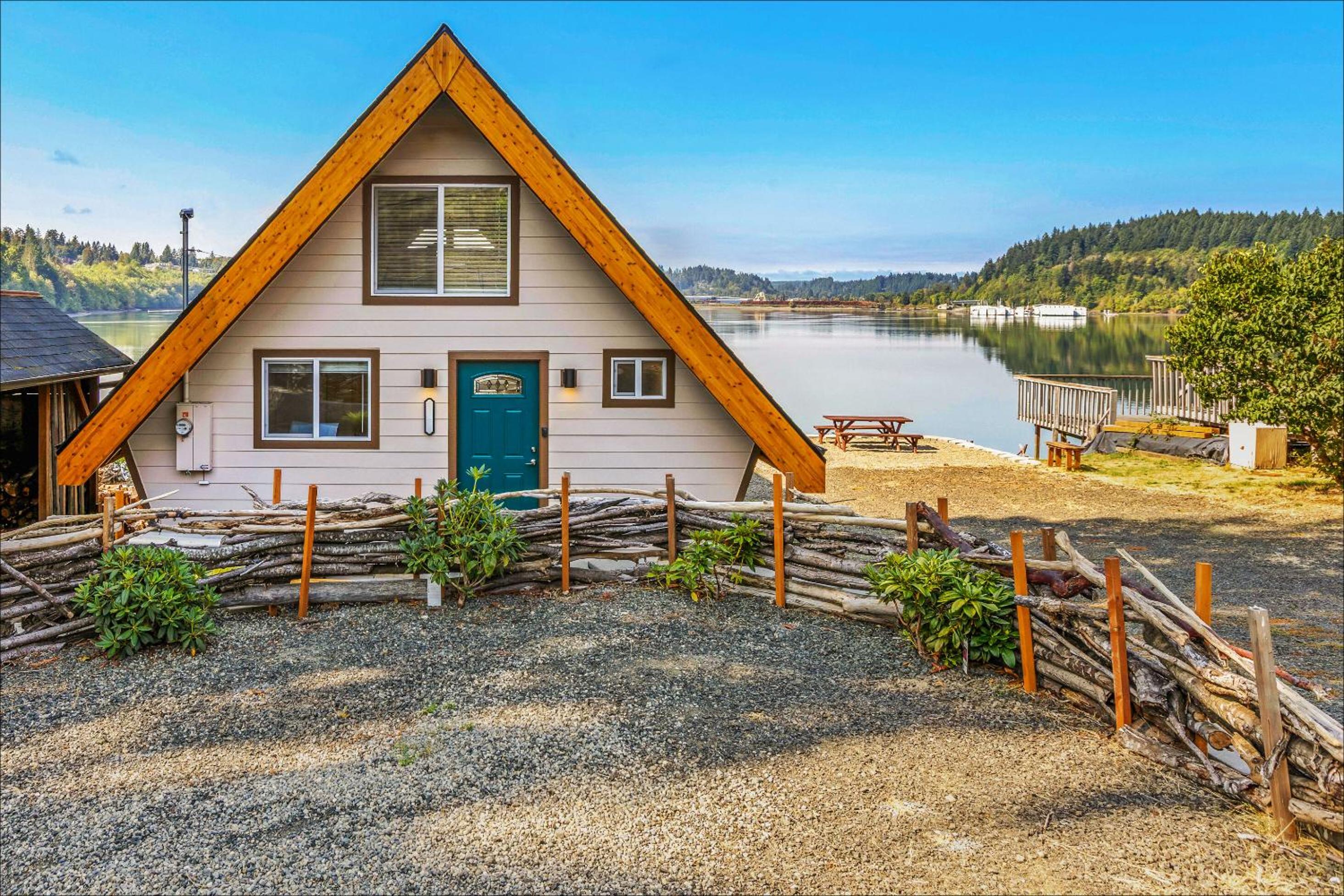 Beautifully Remodeled Beach Front A-Frame