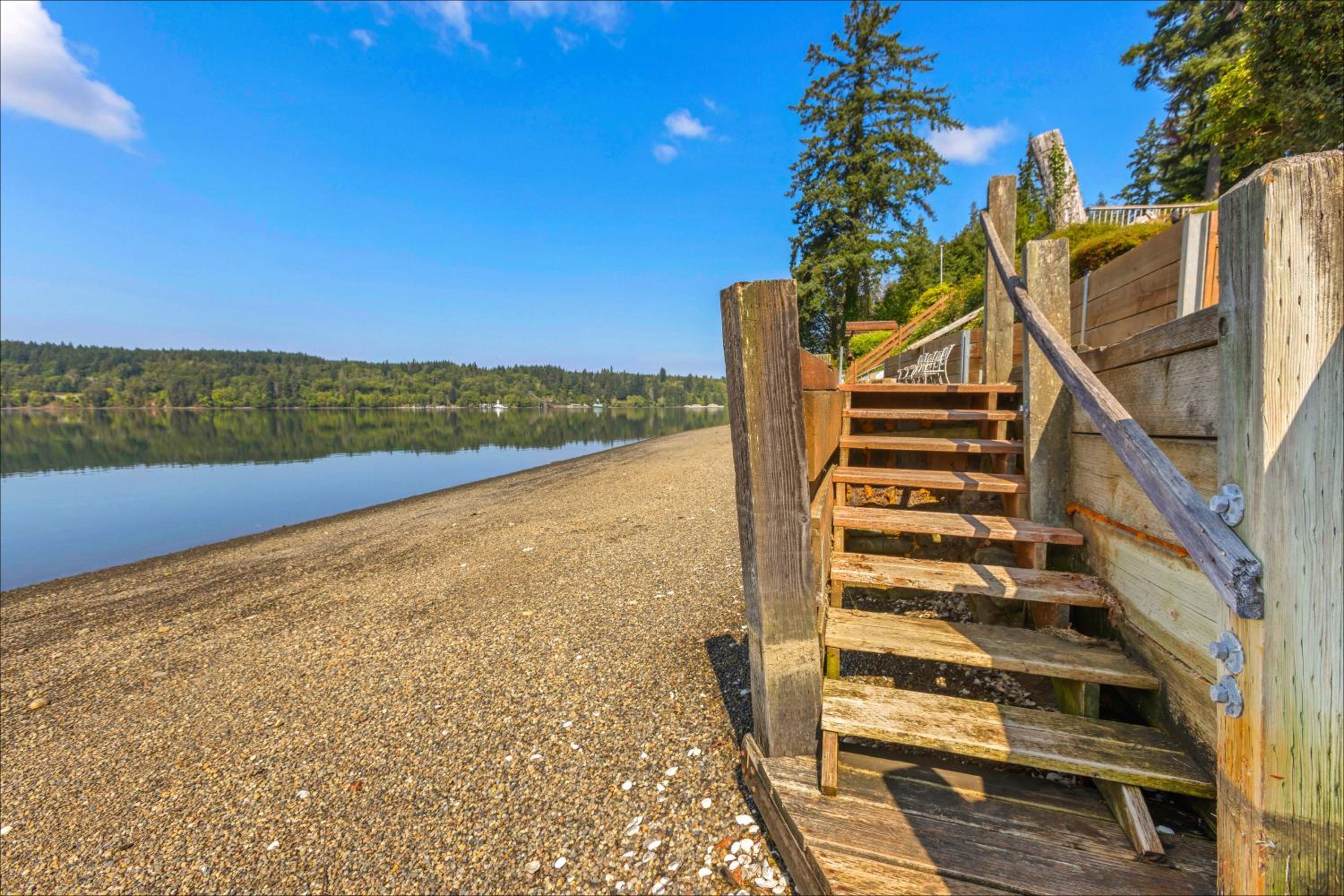 Beautifully Remodeled Beach Front A-Frame