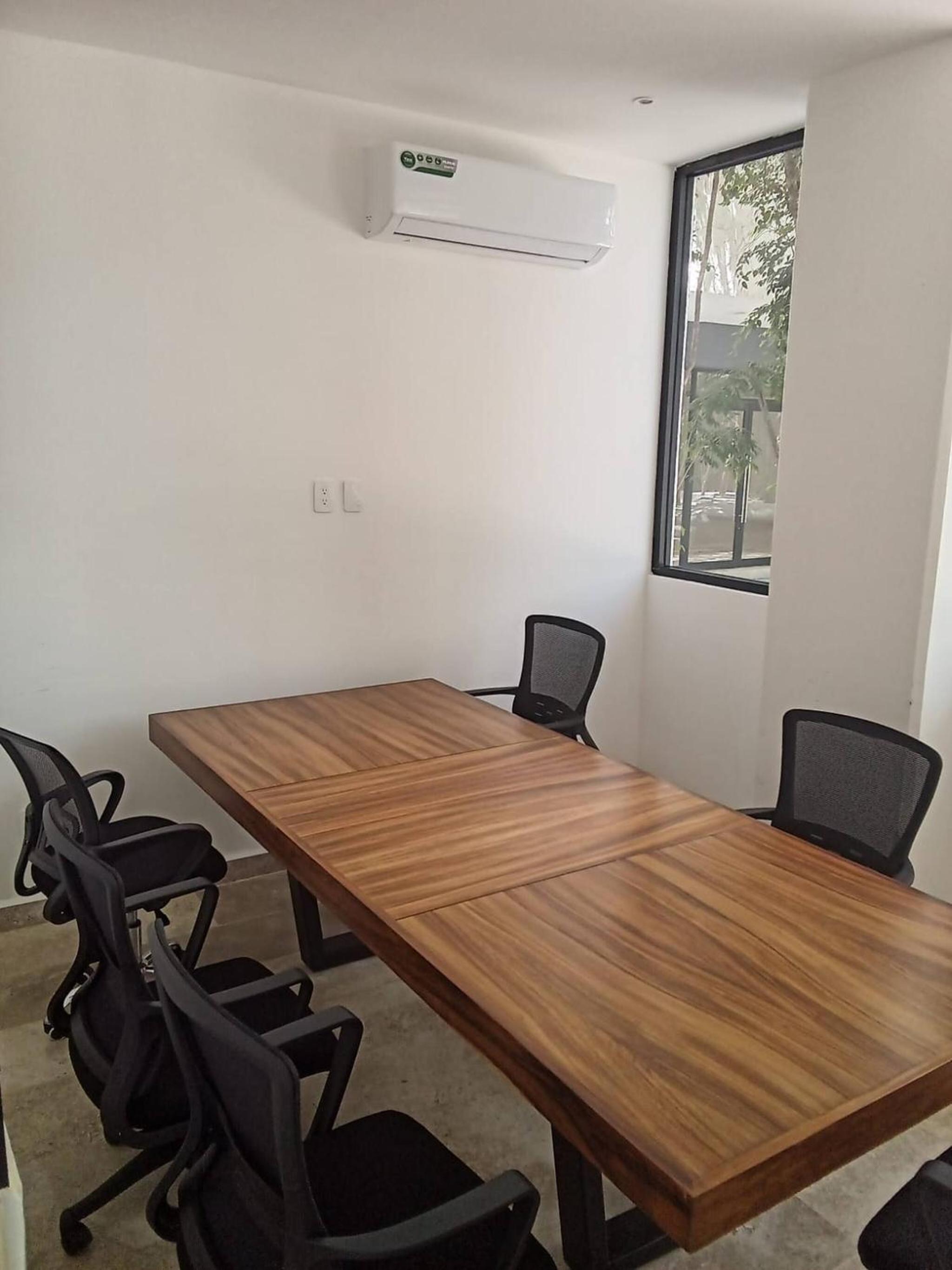 Modern and bright Rooftop pools gym cowork