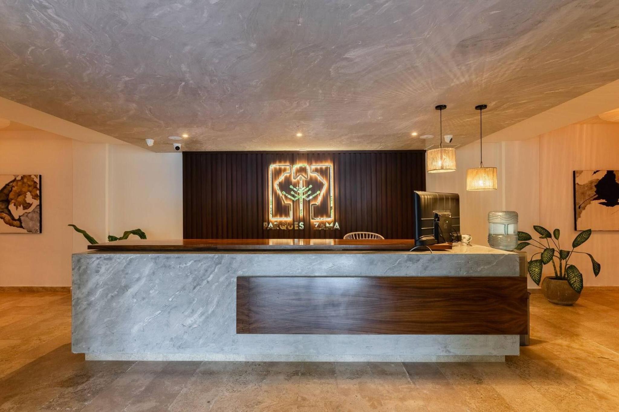 Modern and bright Rooftop pools gym cowork