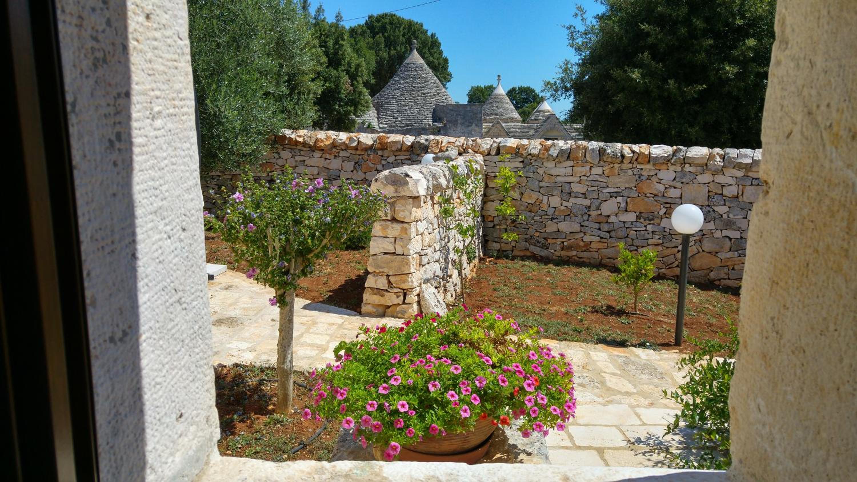 Almapetra Trulli Resort