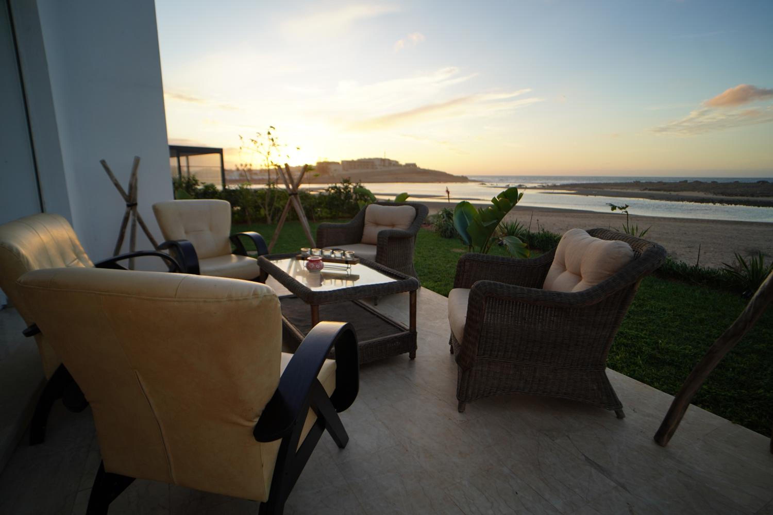 Luxury Oceanfront 3BR Villa in Rabat, Plage Val d Or - Private Beach access & Spa