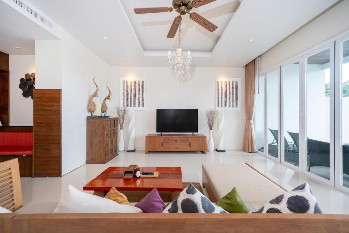 Serenity Escape Seaview 3BR Penthouse with pool