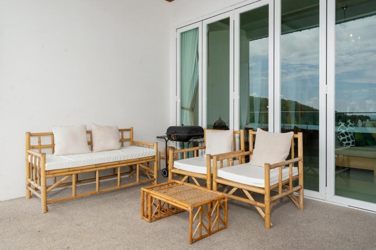 Serenity Escape Seaview 3BR Penthouse with pool