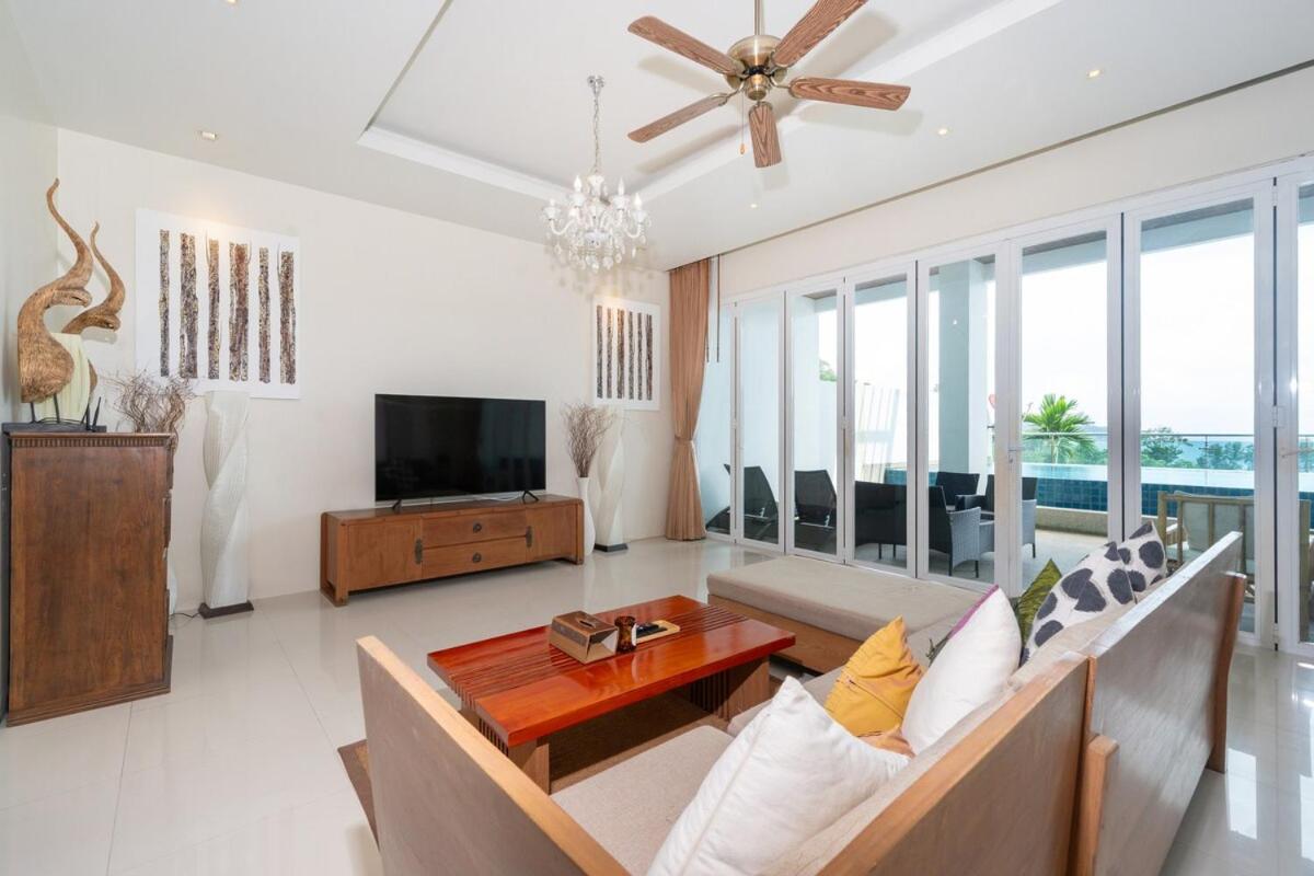 Serenity Escape Seaview 3BR Penthouse with pool