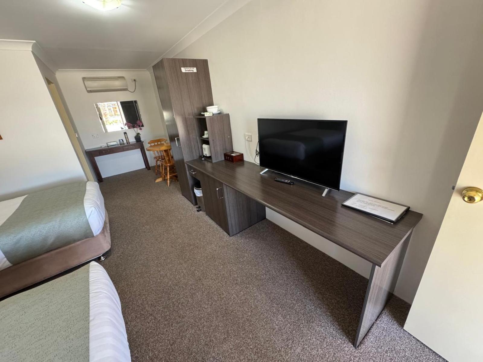 Marulan Motor Inn