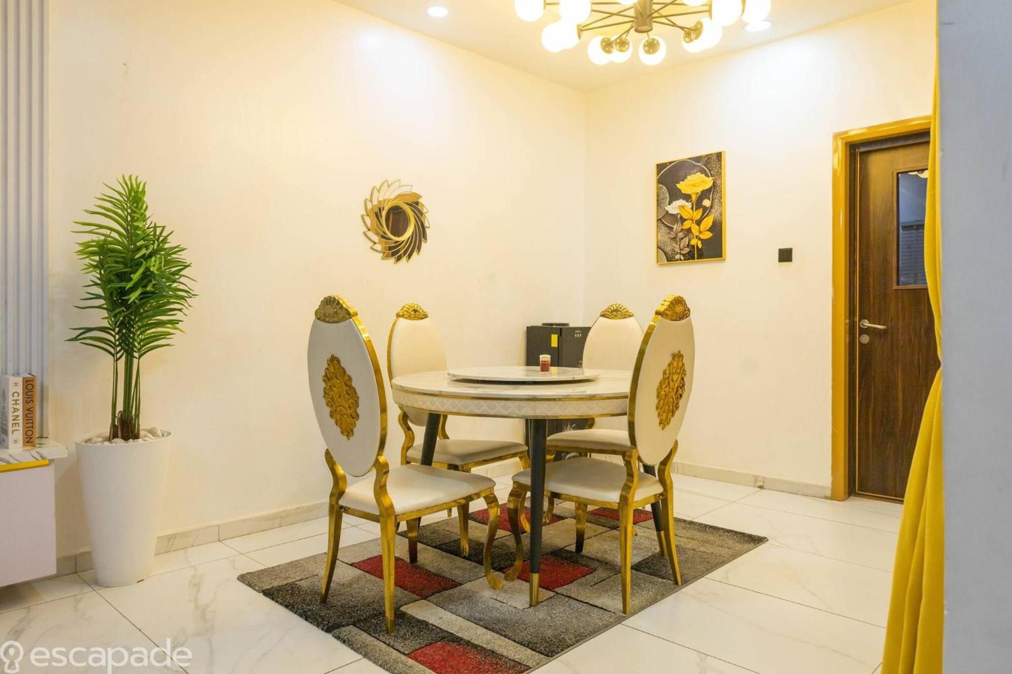 Luxurious Abuja Apartment with Modern Amenities