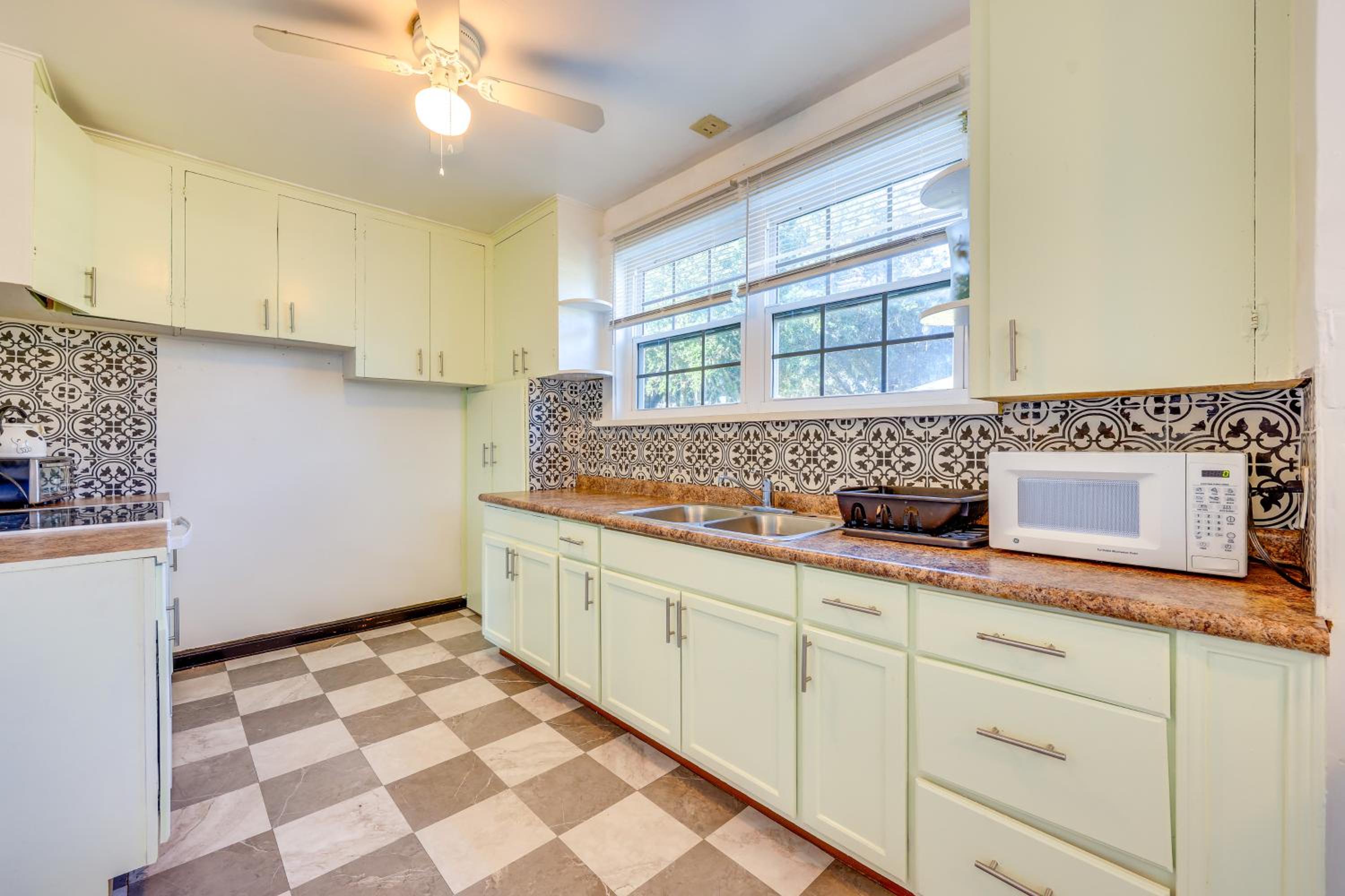 Close to Hospital and Dtwn! Extended Stay in Jax