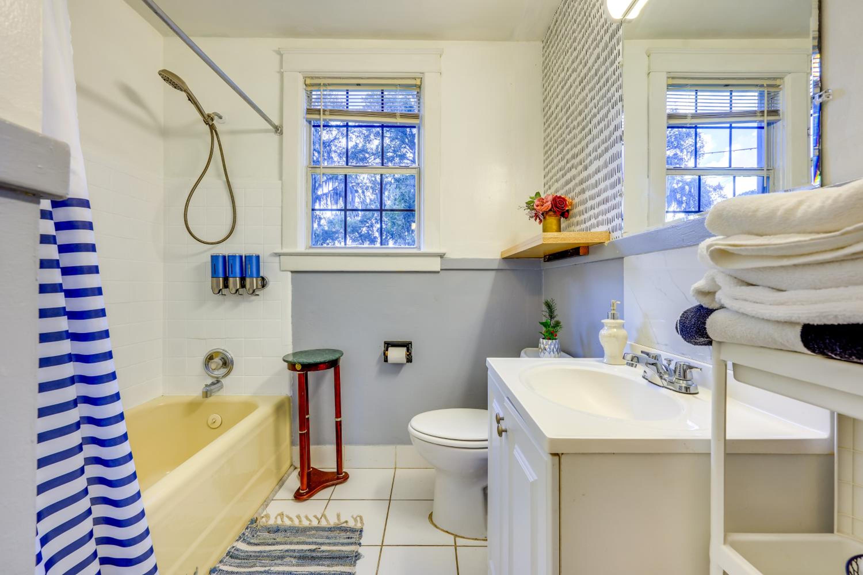 Close to Hospital and Dtwn! Extended Stay in Jax