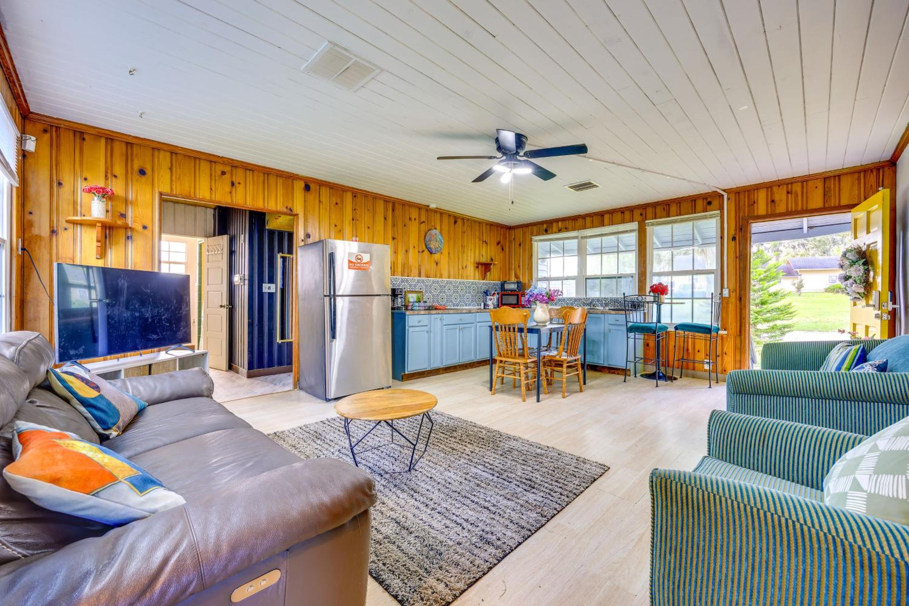 5 Mi to Dtwn! Peaceful Retreat in Jacksonville