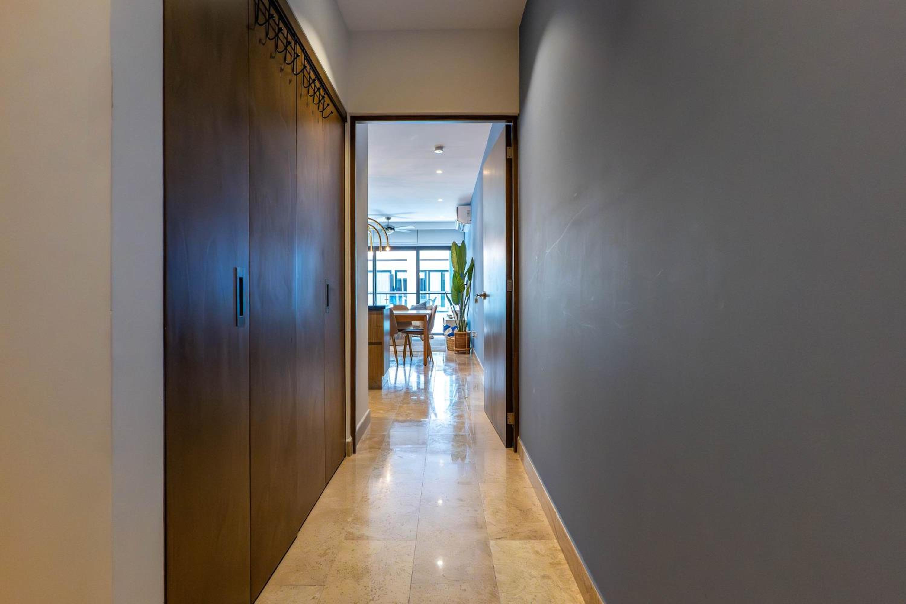 Stylish Condo w Roof Pool & Jacuzzi in Prime Playa