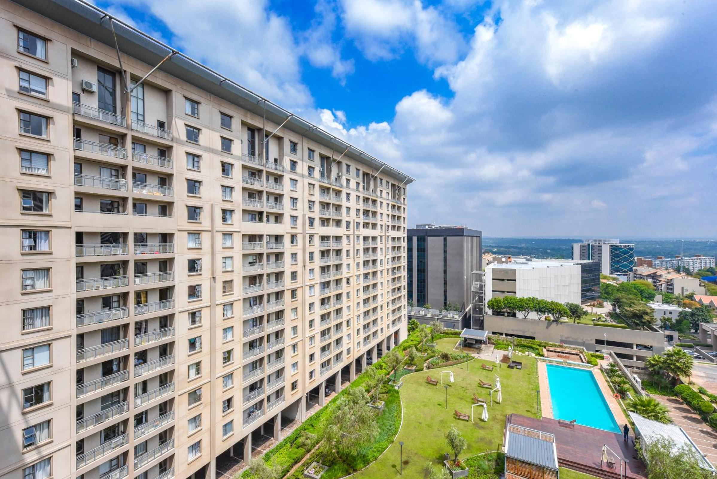 Westpoint Sandton Prime with hotel pool