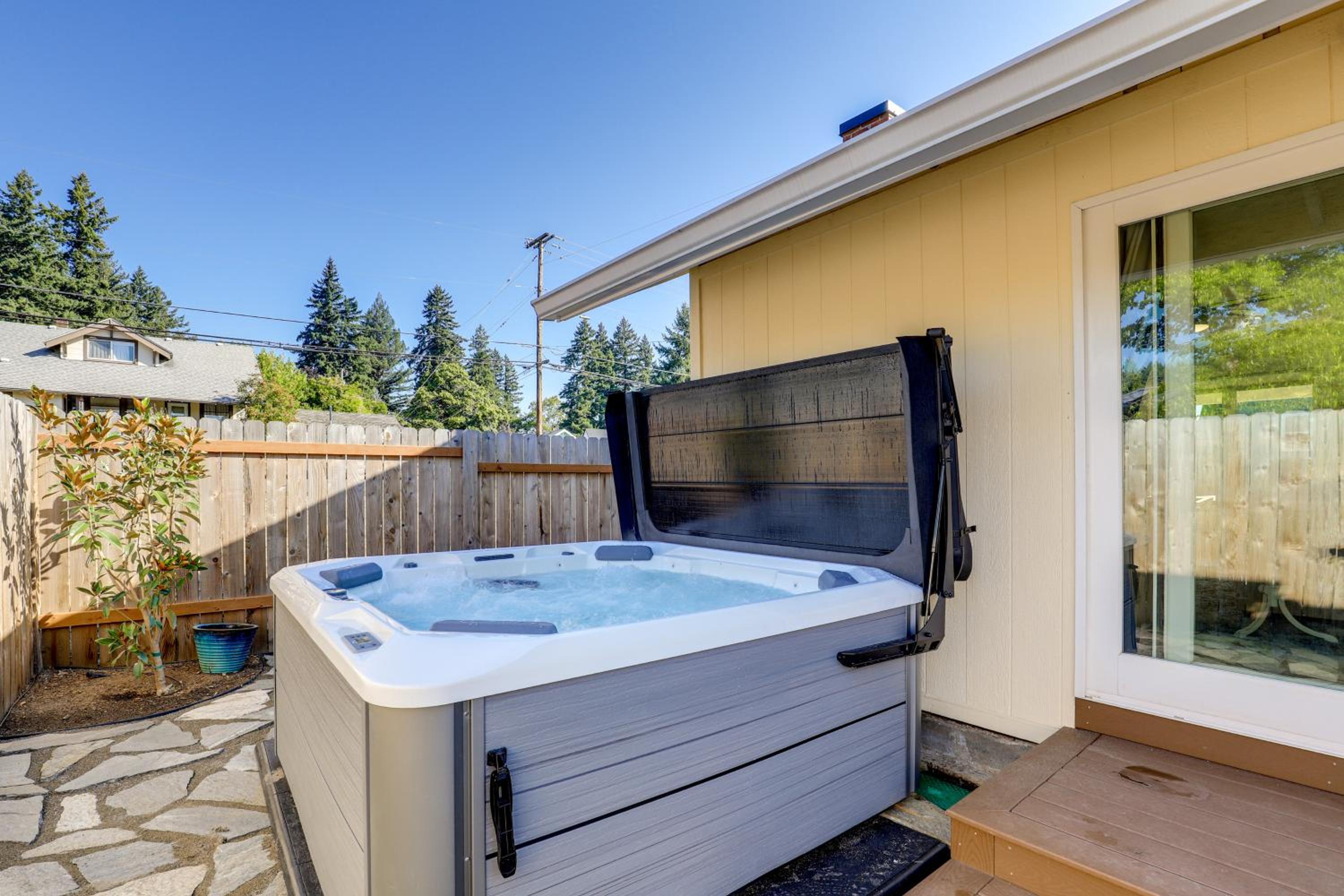 Walk to Dtwn Camas! Updated Home with Game Room