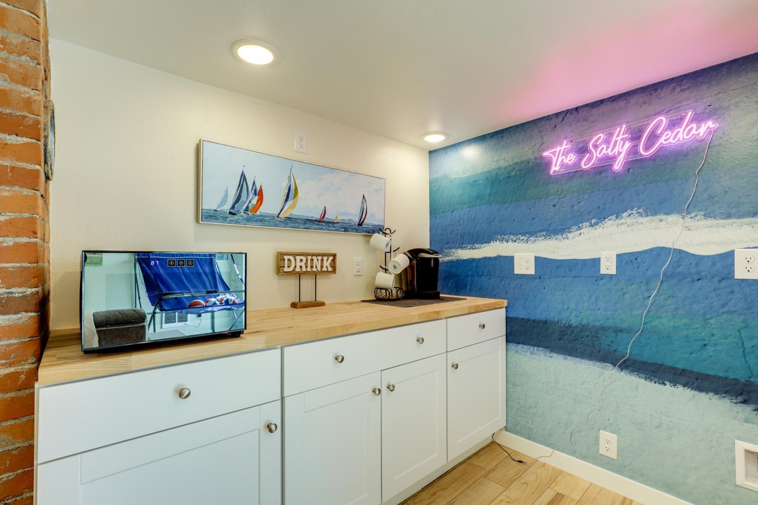 Walk to Dtwn Camas! Updated Home with Game Room