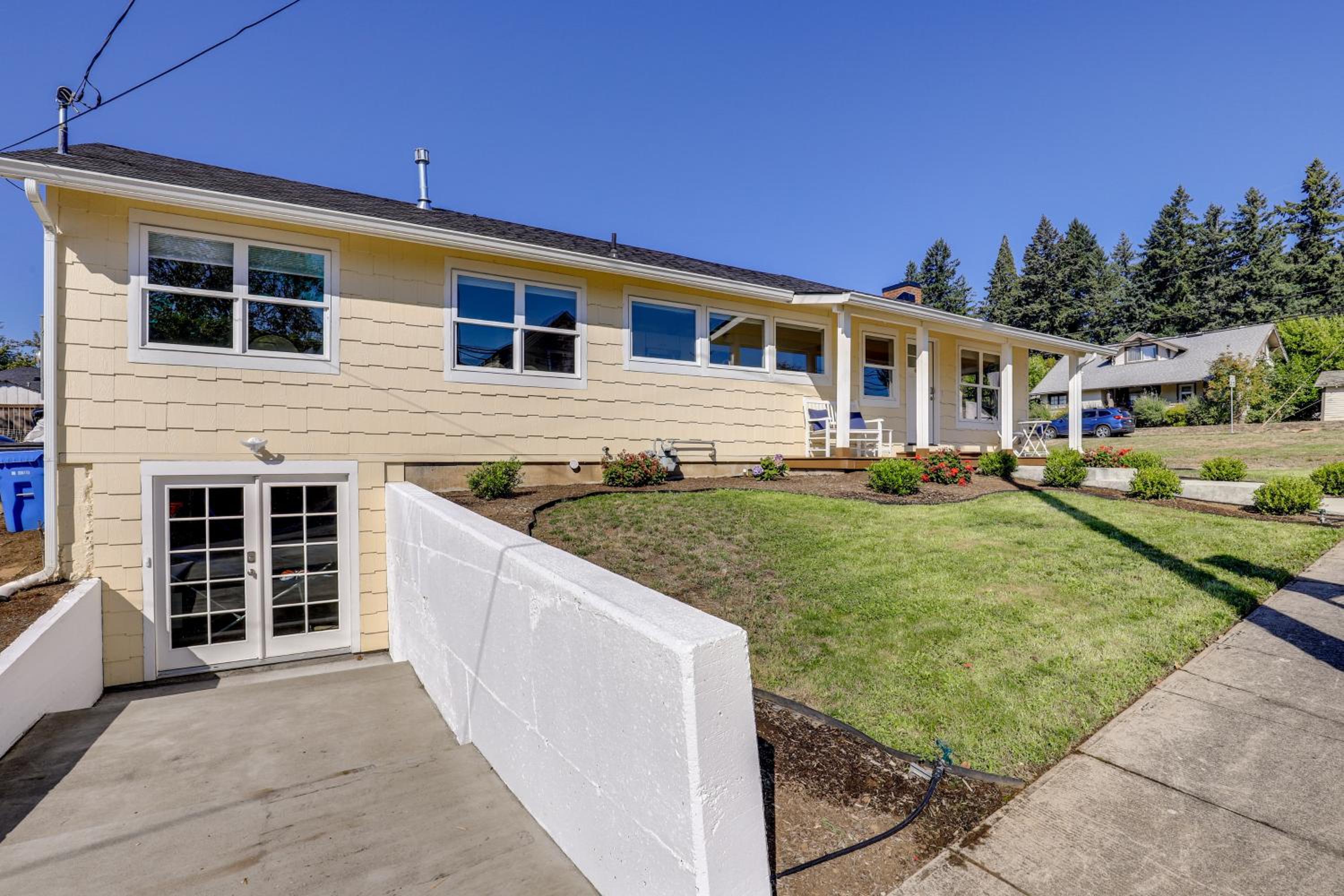 Walk to Dtwn Camas! Updated Home with Game Room