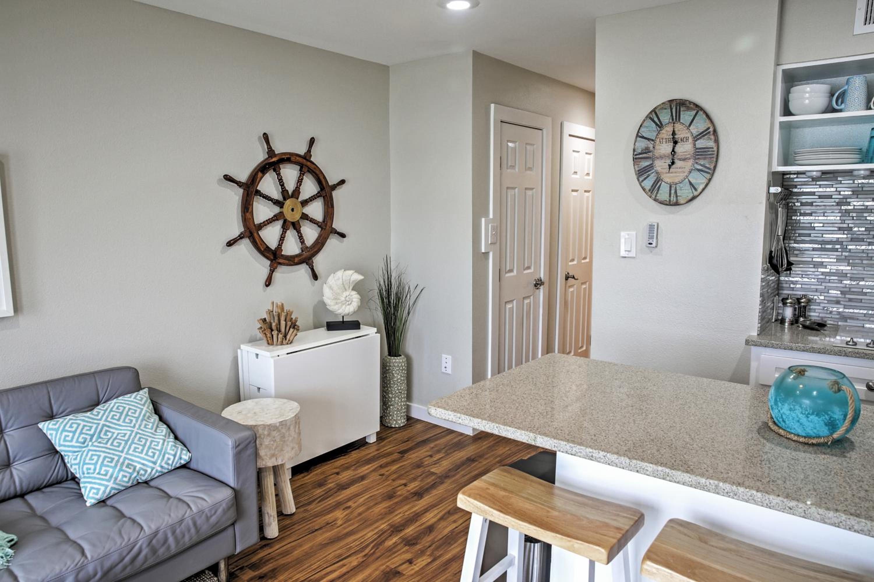 Balcony with Ocean View! North Beach 2nd-Floor Condo