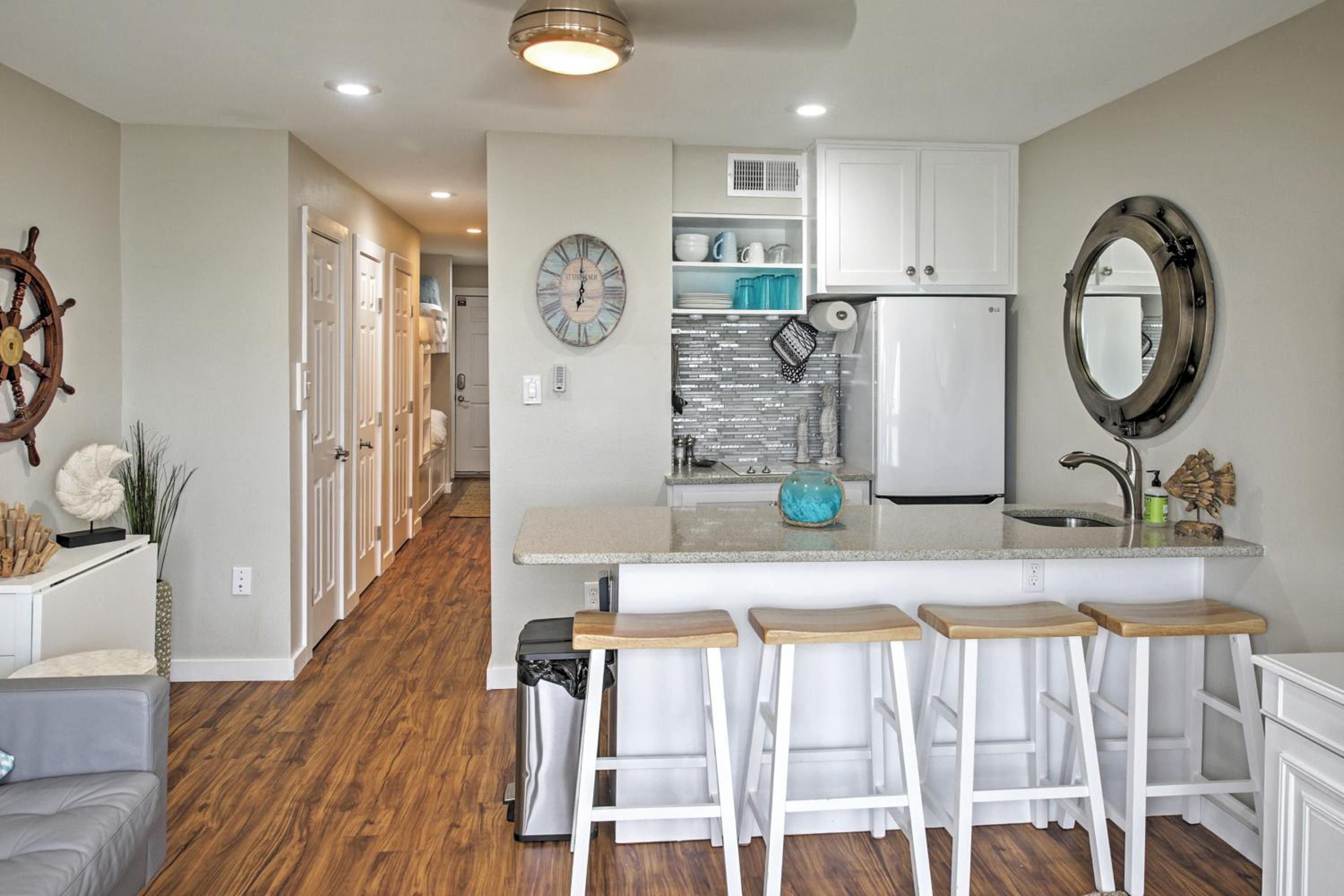 Balcony with Ocean View! North Beach 2nd-Floor Condo