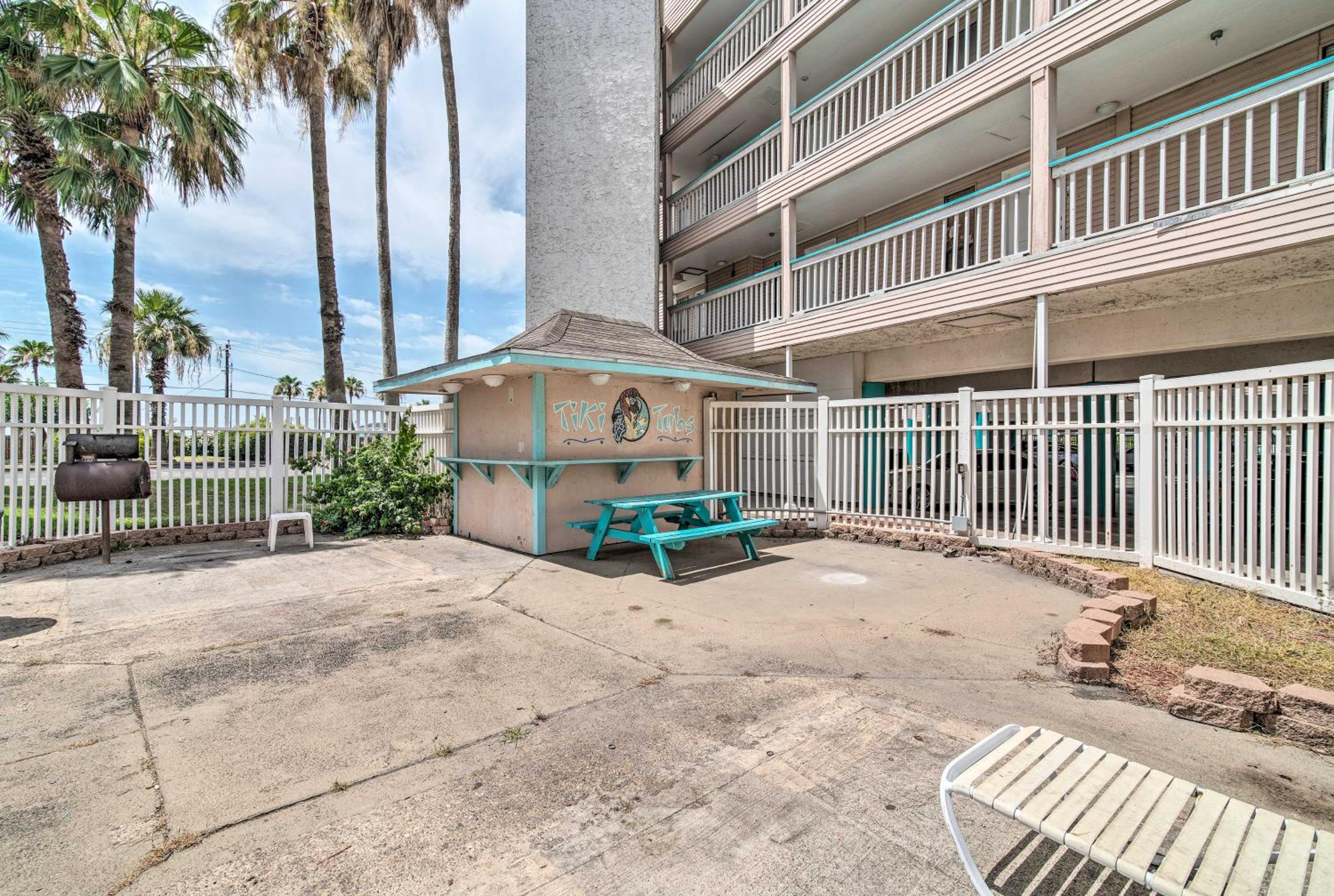 Balcony with Ocean View! North Beach 2nd-Floor Condo