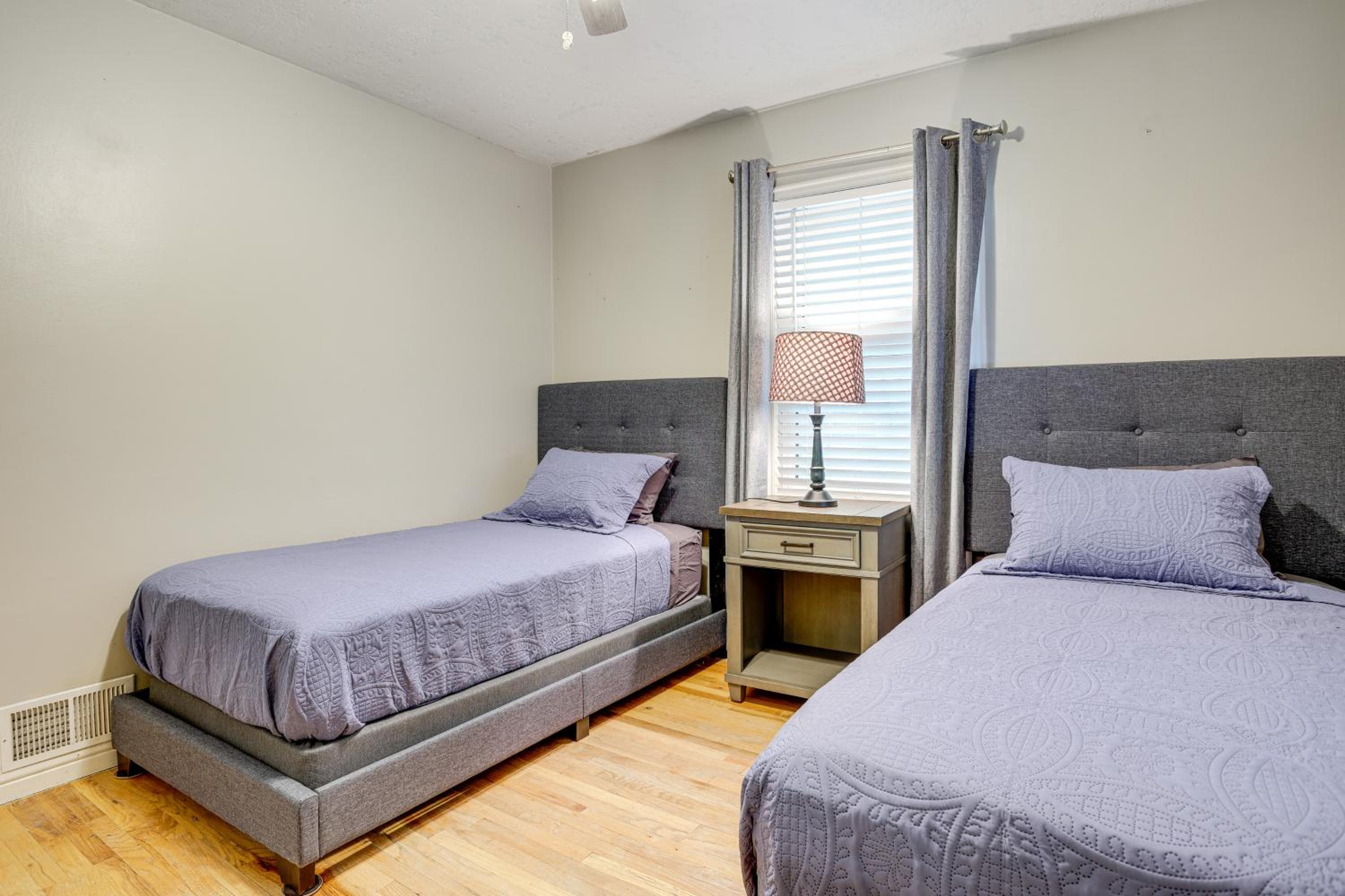 Apt 3 Mi to Dtwn Ogden! Pet-Friendly Backyard