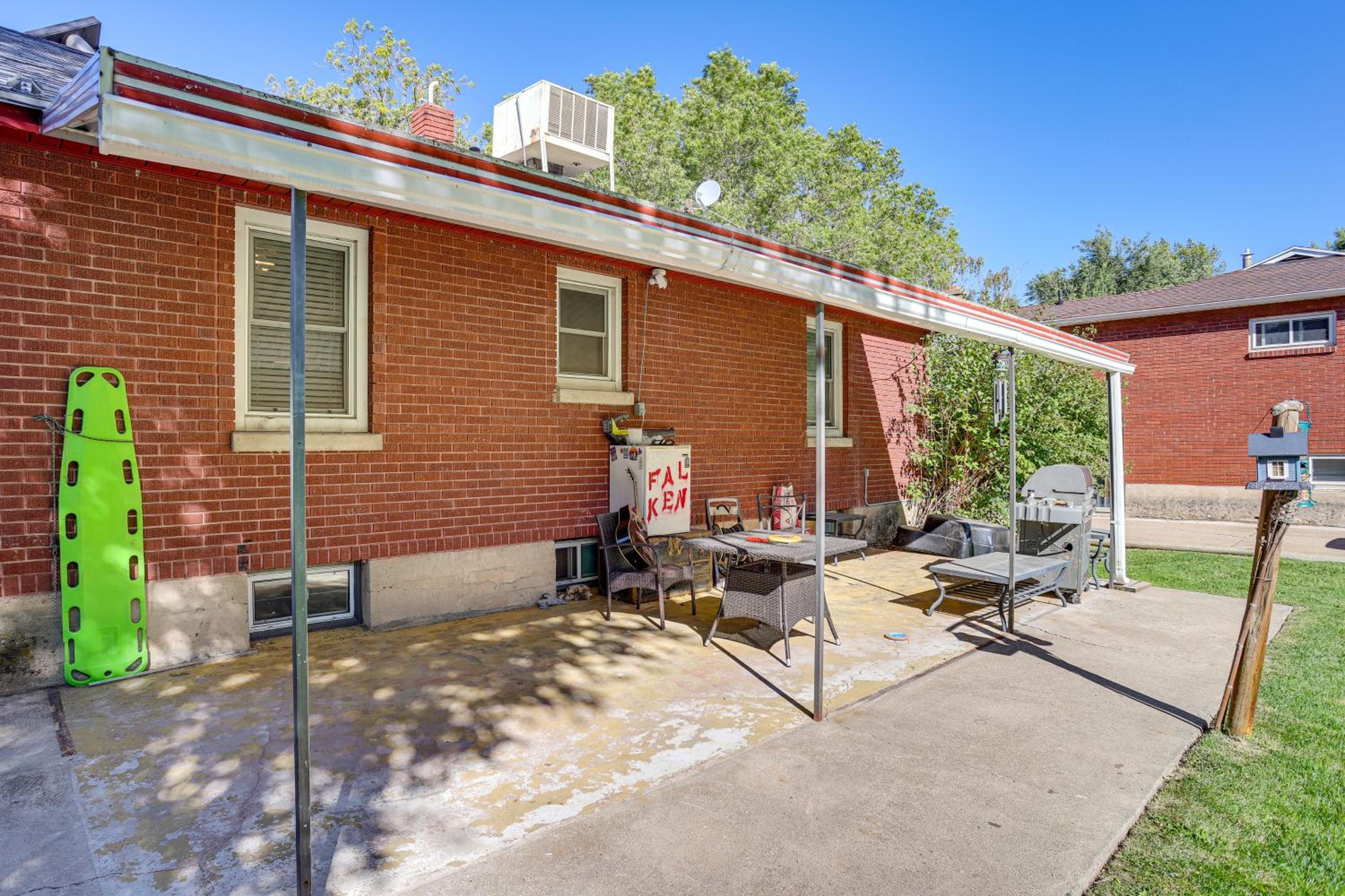 Apt 3 Mi to Dtwn Ogden! Pet-Friendly Backyard