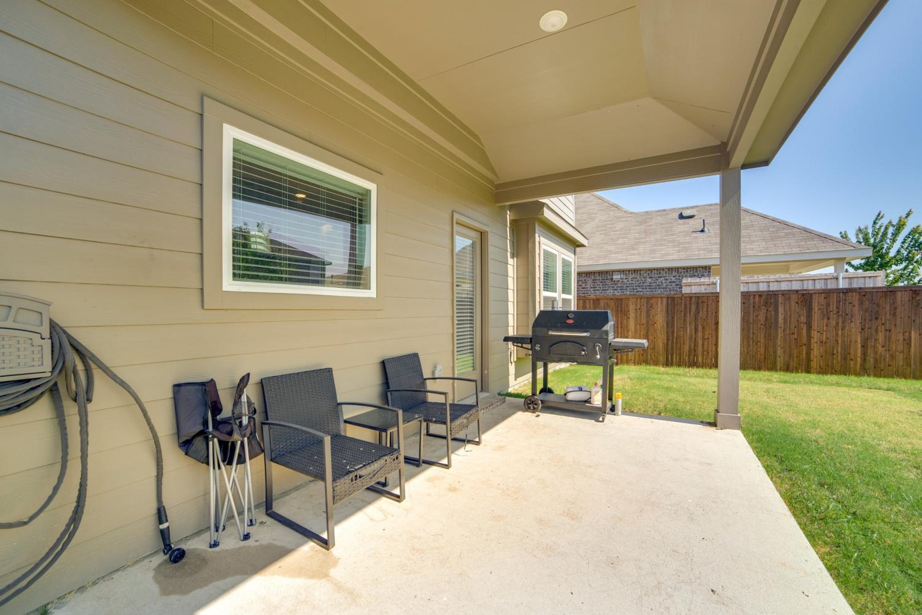 Yard and Office Spacious Family Home in Forney