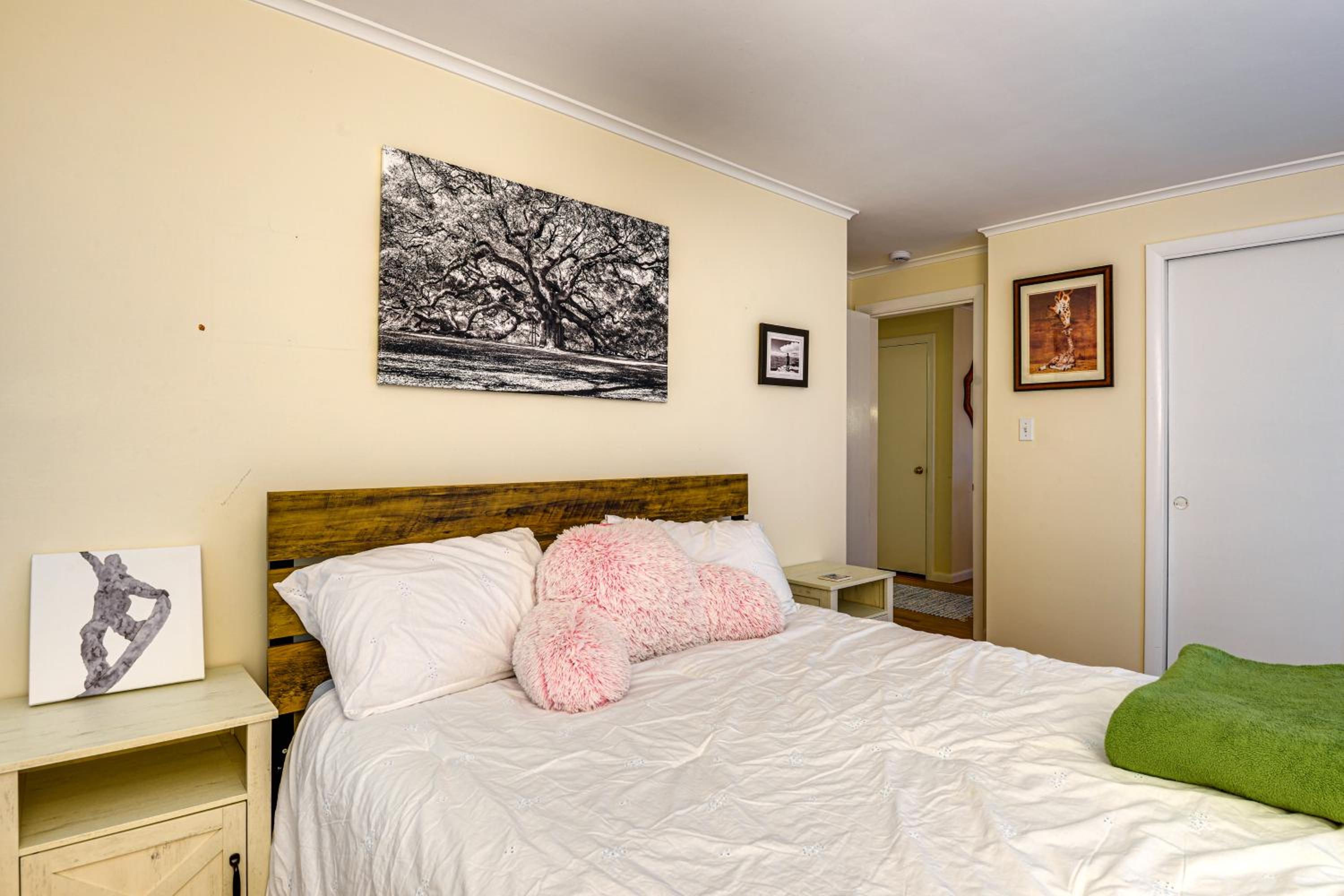Near Main St and Festivals Peaceful Keene Getaway!