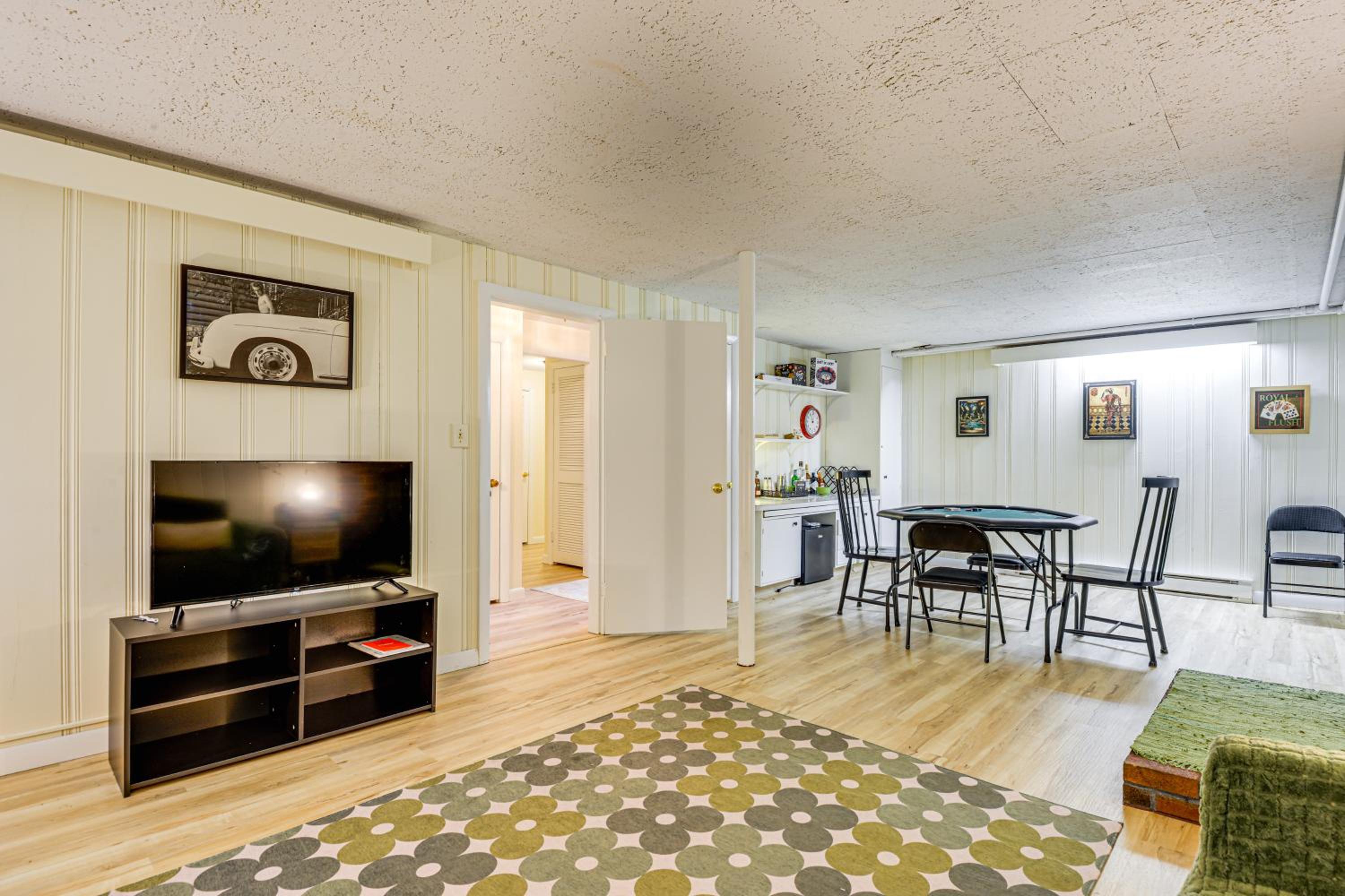 Near Main St and Festivals Peaceful Keene Getaway!