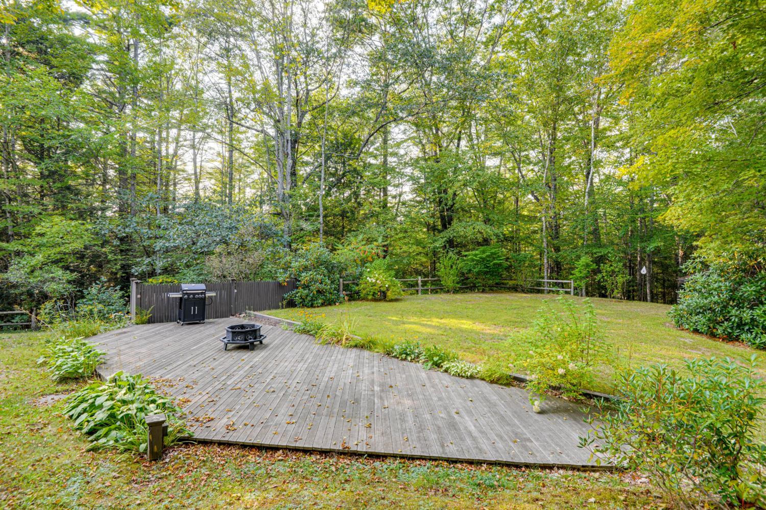 Near Main St and Festivals Peaceful Keene Getaway!