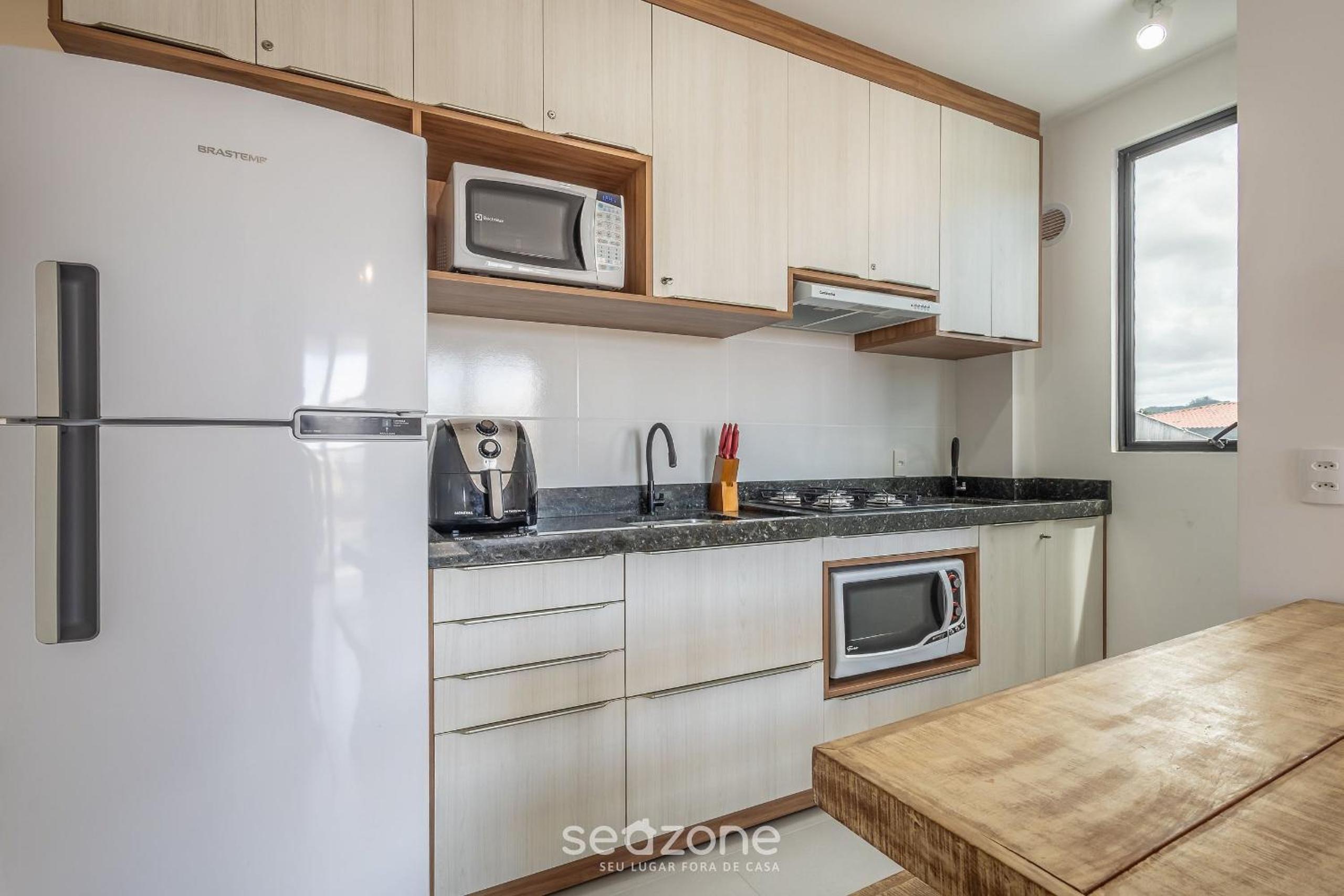 Apart with barbecue 750 m from the beach RRV0202